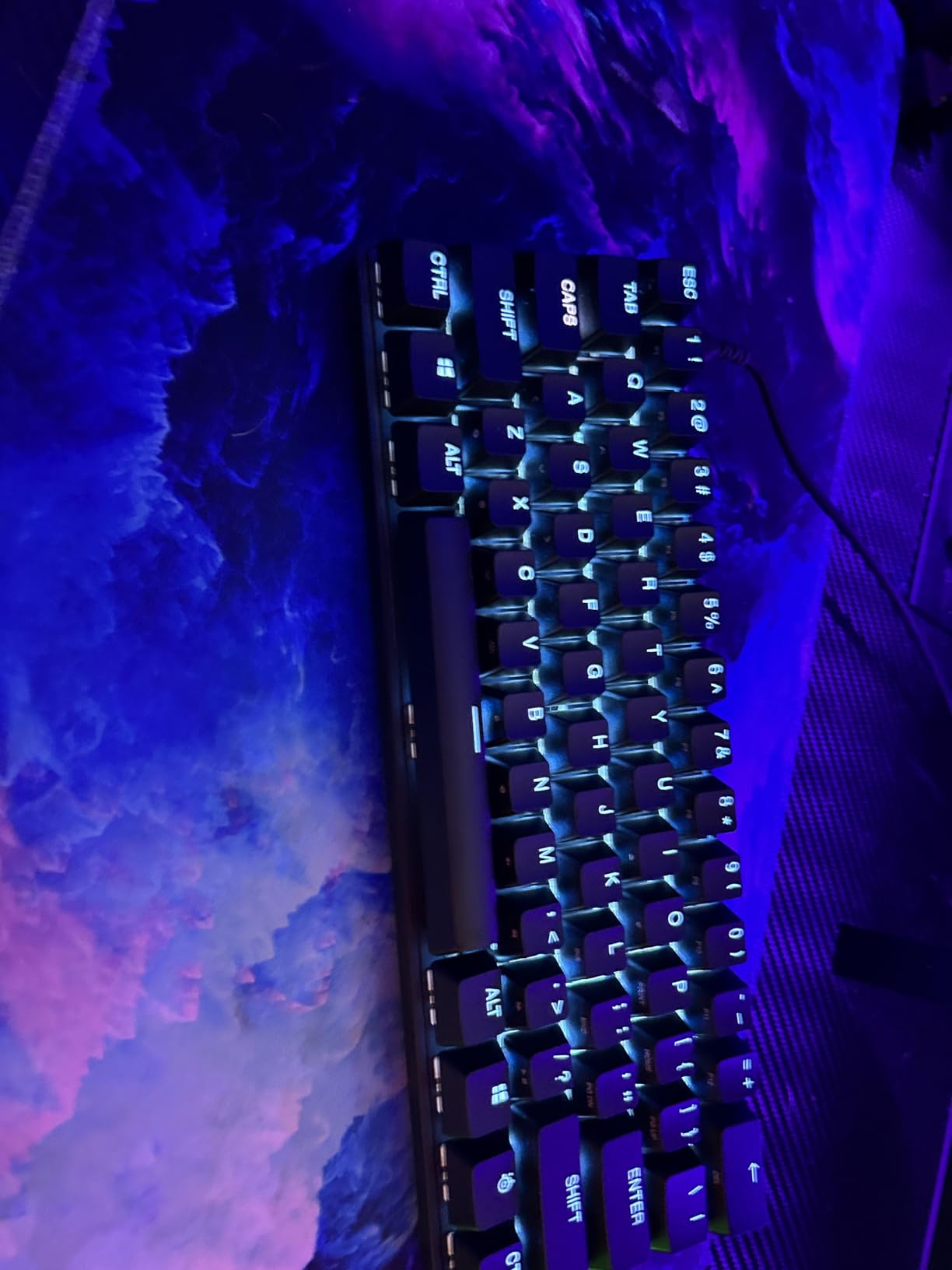 SteelSeries New Apex 9 Mini - HotSwap Optical Mini Keyboard - 60% Compact Design - Optical Switches - RGB Customization - Aluminum Alloy Frame - Double Shot PBT Keycap customer photo 1
