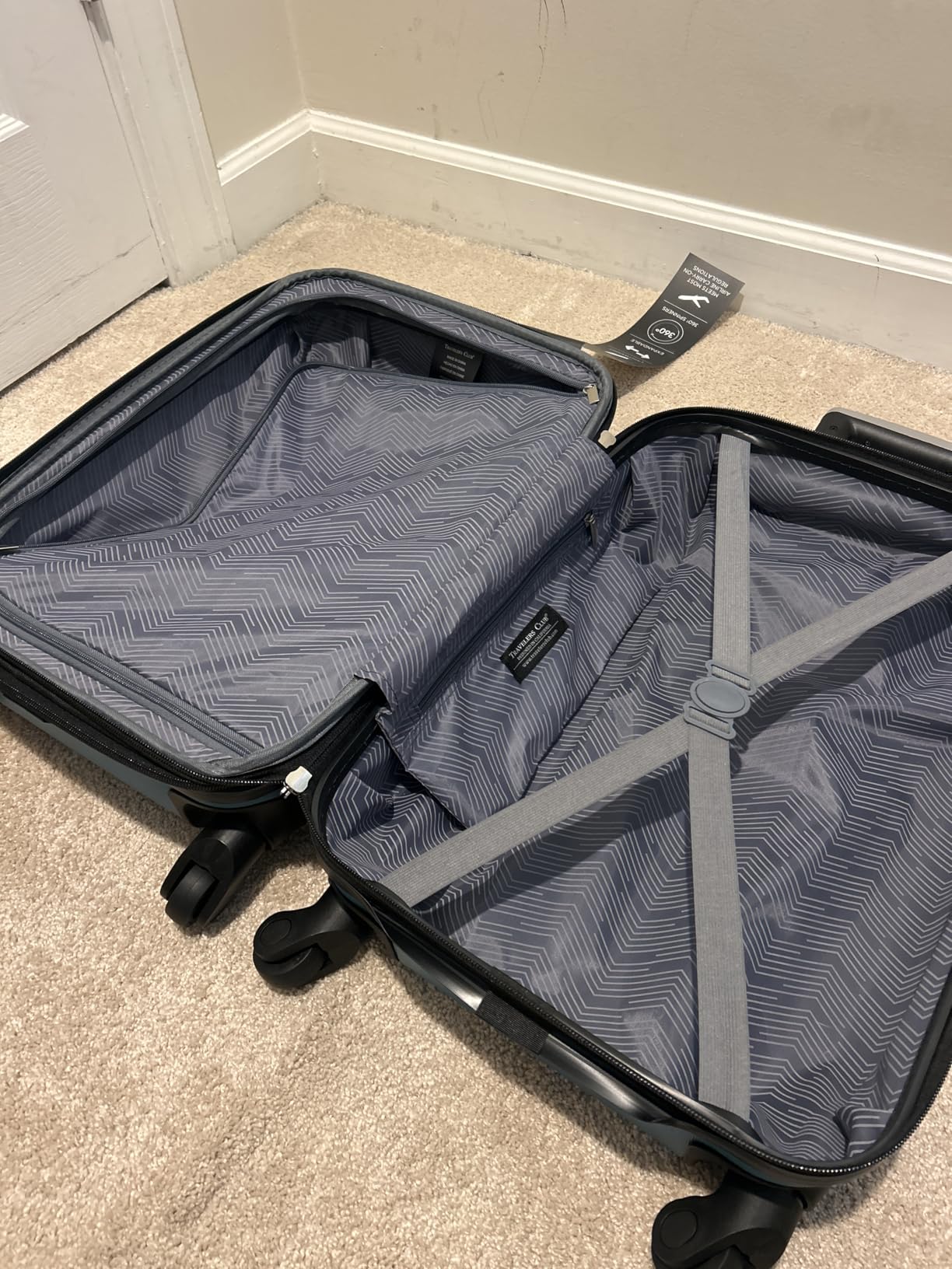 Travelers Club Chicago Hardside Expandable Spinner Luggage, Apple Butter, 5 Piece Set customer photo 2