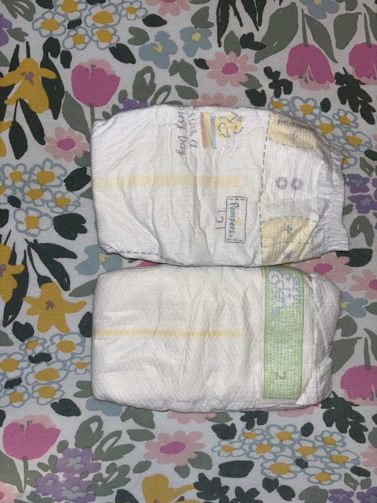 Earth & Eden Sensitive Baby Diapers, Size 5 (172 Count) - Eco-Conscious & Hypoallergenic Diapers - No Harsh Chemicals - Comfortable and Gentle on Skin - Dermatologically Approved customer photo 1