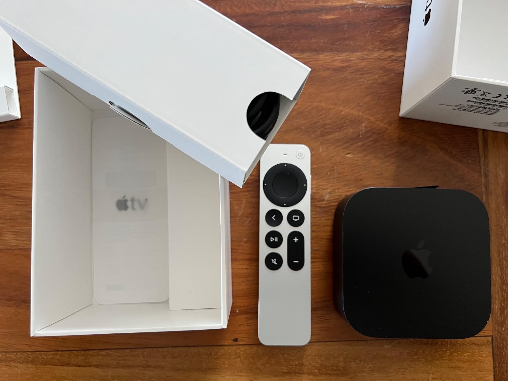 2022 Apple TV 4K Wi-Fi + Ethernet with 128GB Storage (3rd Generation) customer photo 2