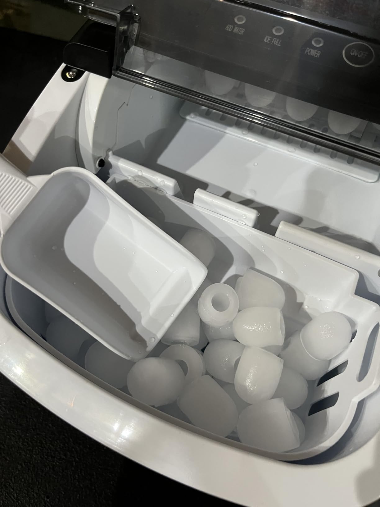 Portable Countertop Ice Maker Machine with Handle, 9 Bullet-Shaped Ice Cubes Ready in 6 Mins, 26Lbs/24H, Self-Cleaning Function with Ice Scoop and Basket for Home/Kitchen/Party (Grey) customer photo 2