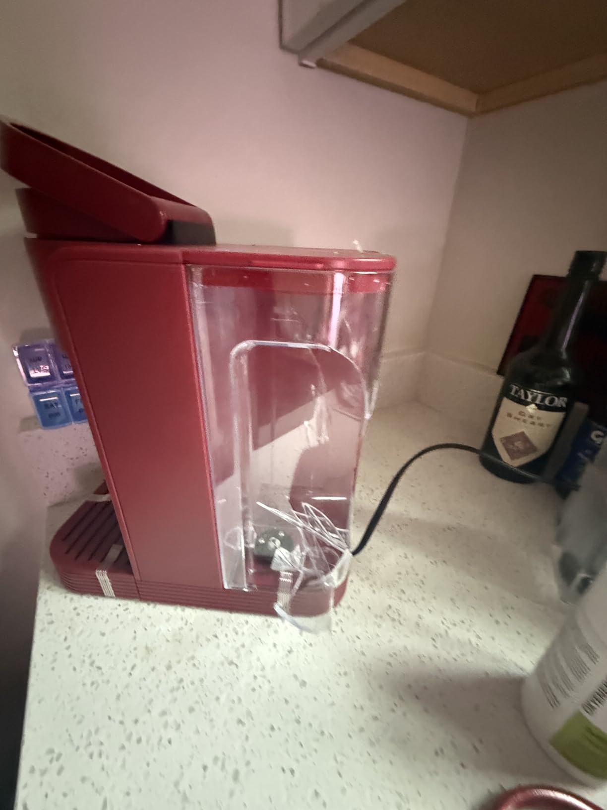 Keurig K-Express Essentials Single Serve K-Cup Pod Coffee Maker with 45oz Reservoir Fast Brewing Back-to-Back Cups and Energy Efficient (Red) customer photo 1