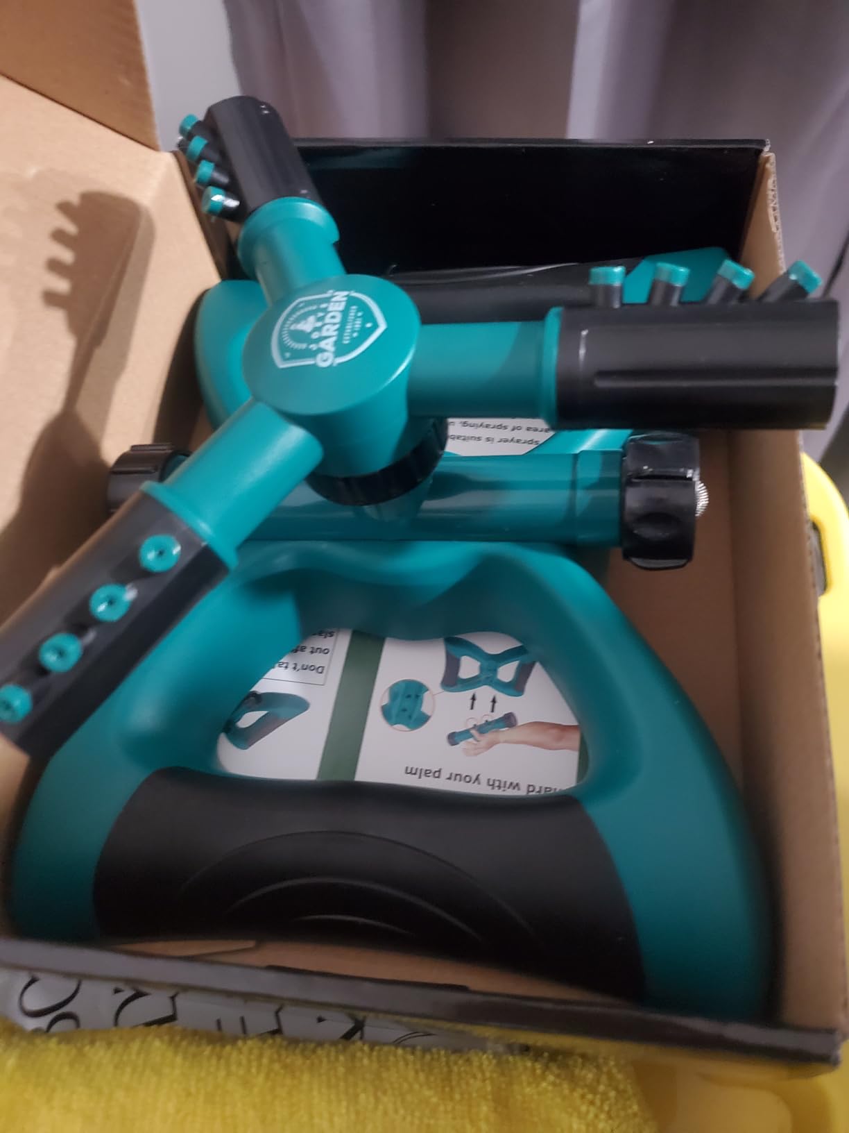Joeys Sprinkler for Yard, Rotating Garden Sprinkler with 3 Adjustable Arms, Weighted Base, Expandable Connection, Lawn and Yard Sprinklers (Green) customer photo 2