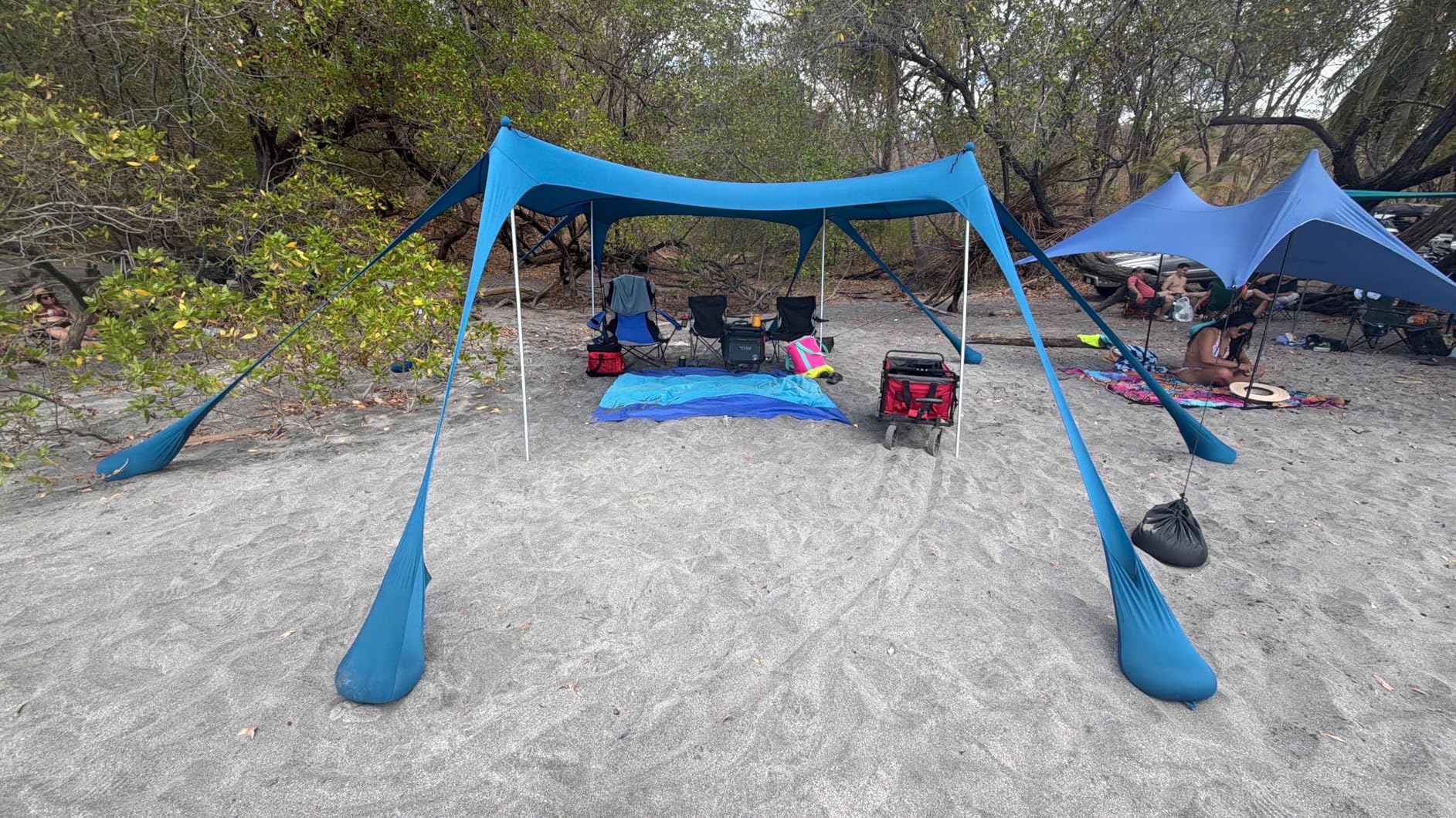 Osoeri Beach Tent, Camping Sun Shelter UPF50+ with 8 Sandbags, Sand Shovels, Ground Pegs & Stability Poles, Outdoor Shade Beach Canopy for Camping Trips, Fishing, Backyard Fun or Picnics customer photo 2