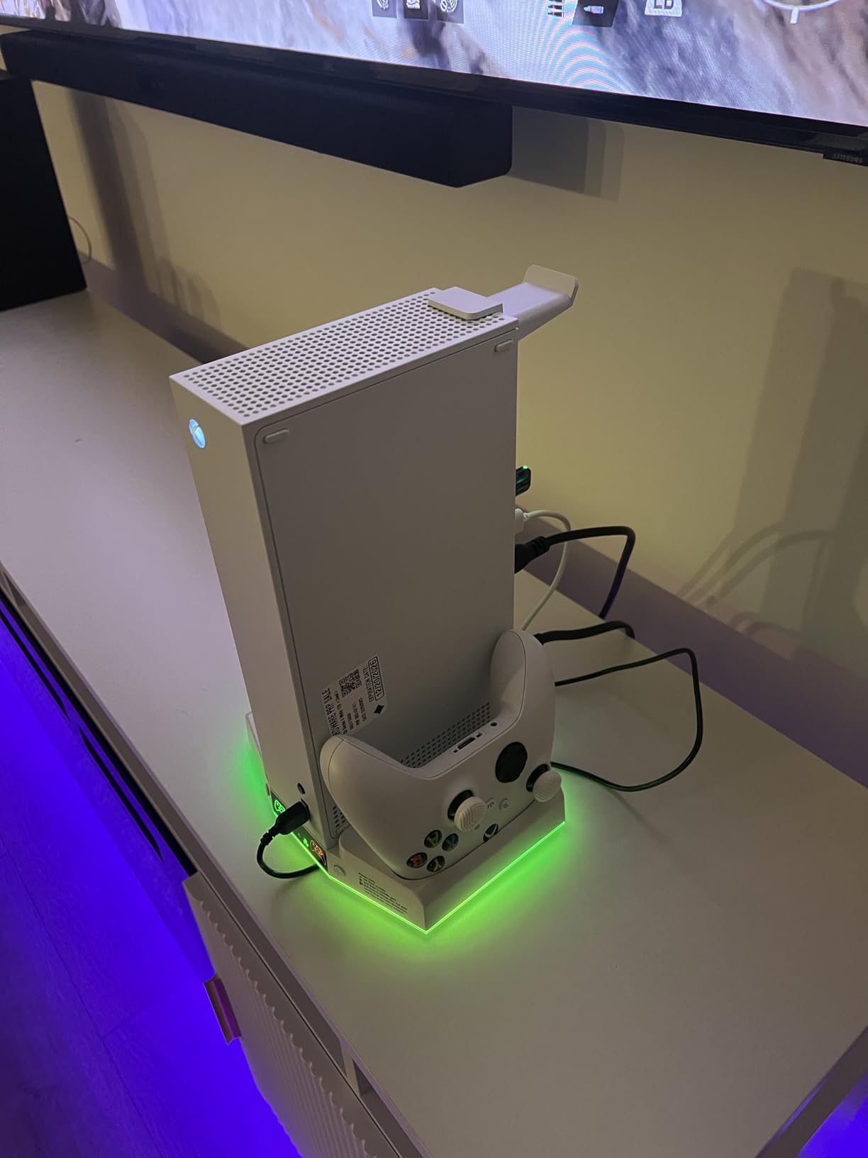 Cooling Stand & Charging Station for Xbox Series S with RGB Light Strip, Dual Controller Charger & Cooler Fan for XSS Console Accessories with 2x1400AH Rechargeable Battery Pack customer photo 1