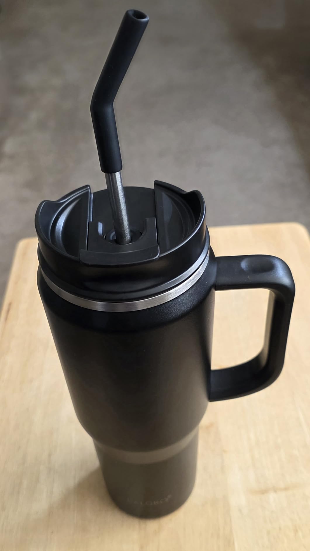 EALGRO 40 oz Tumbler with Handle, Insulated Tumblers with Lid and Straw, Large Metal Sports Water Bottle Jug customer photo 2