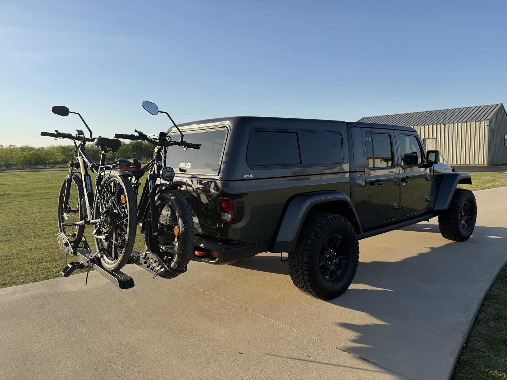 Young Electric E-Bike Rack with Ramp, Hitch 2 Bike Rack, 200 lbs Capacity Electric Bike Carrier, Foldable Platform Mount customer photo 1