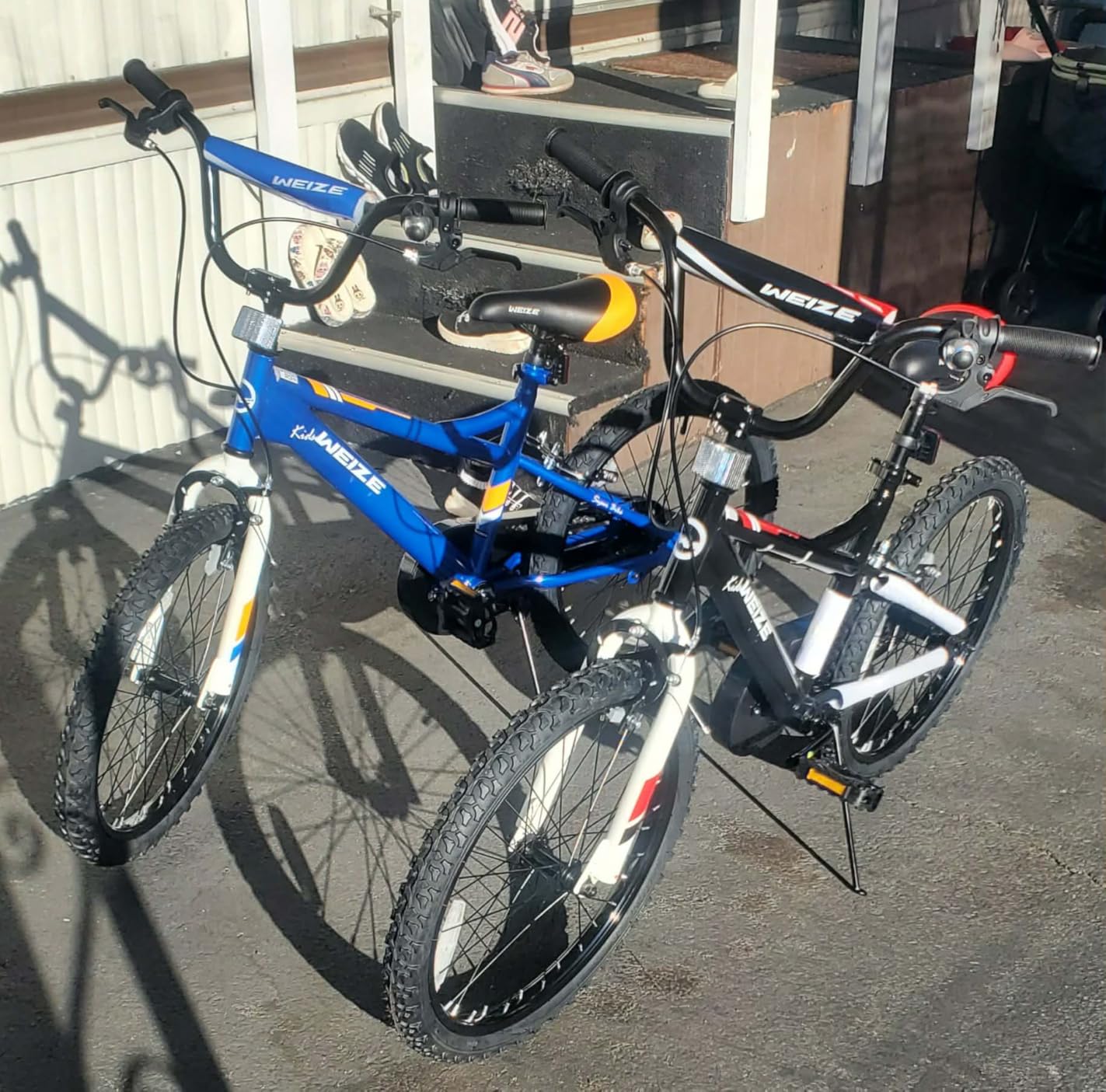 WEIZE Kids Bike, 16 18 20 Inch Children Bicycle for Boys Girls Ages 4-12 Years Old, Rider Height 38-60 Inch, Coaster Brake, Multiple Color Options, Free Portable Bike Pump, TW-DU008, Black customer photo 1