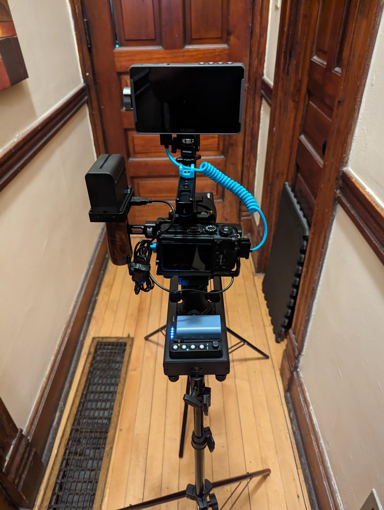 Accsoon Toprig S40 Video Slider, 16''/40 cm Motorized Camera Slider with Full Button Control, Support APP-Video Mode/Time-Lapse/Loop Mode customer photo 2