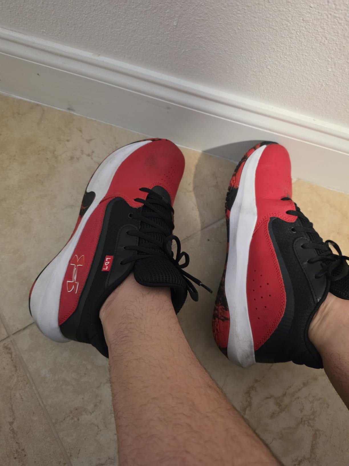 Under Armour Unisex-Adult Lockdown 7 Basketball Shoe customer photo 1