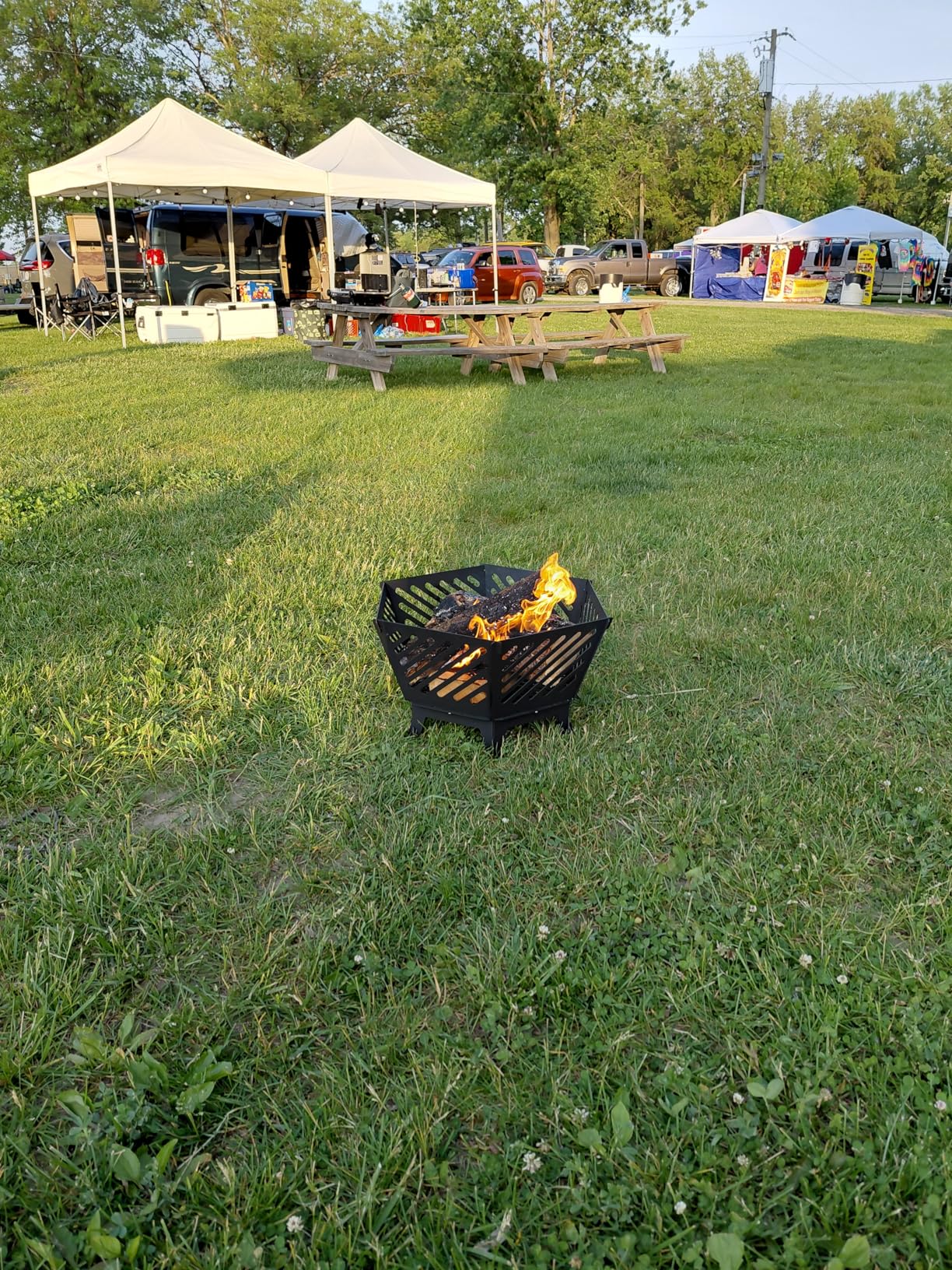 22.5 Inch Portable Hexagon Fire Pit with Travel Bag - Smokeless Patented Design Outdoor Wood Burning Fire Pit for Camping, Backyard, Patio, Bonfire, Picnic and BBQ, Diagonal Hollow Style customer photo 1