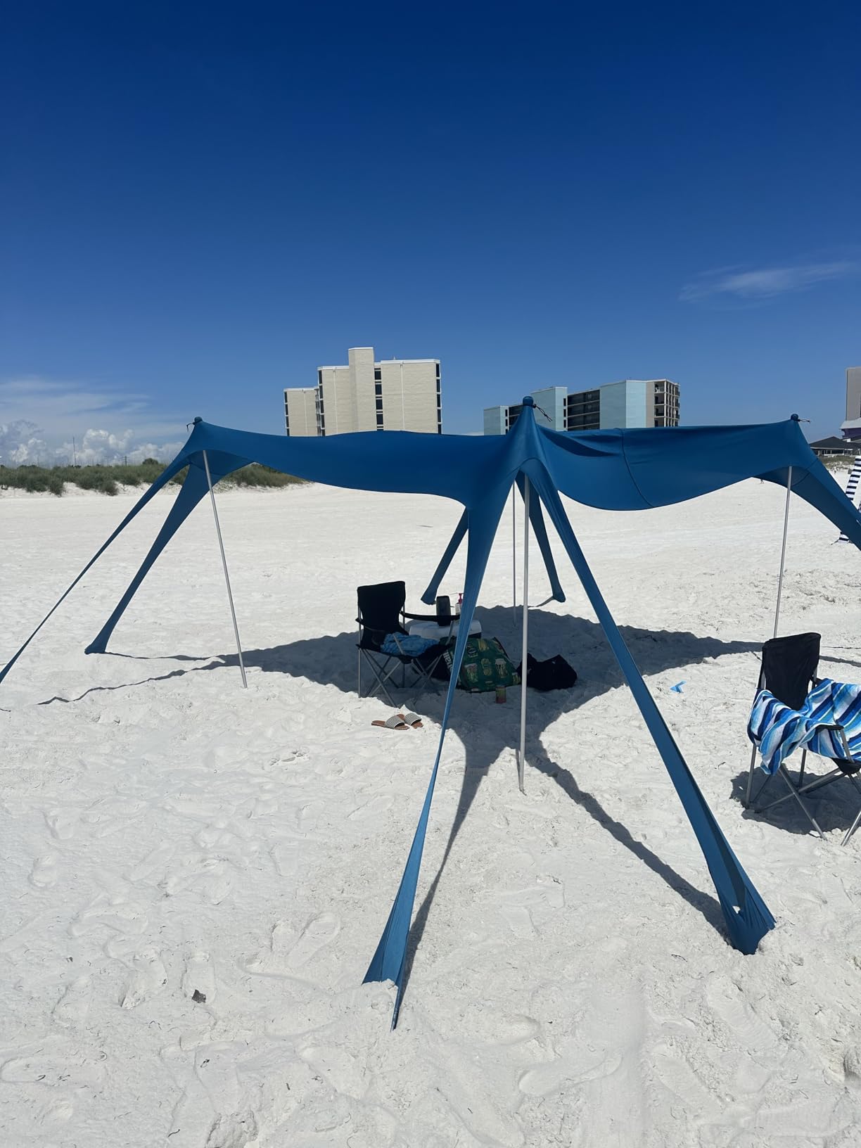 Vibemo Beach Tent, Beach Canopy Sun Shade with UPF50+ UV Protection, 10x10ft, Includes 8 Sandbags, Sand Shovel, Ground Pegs & 4 Stability Poles, Pop Up Sun Shelter for Camping, Picnics, Backyard Fun customer photo 1