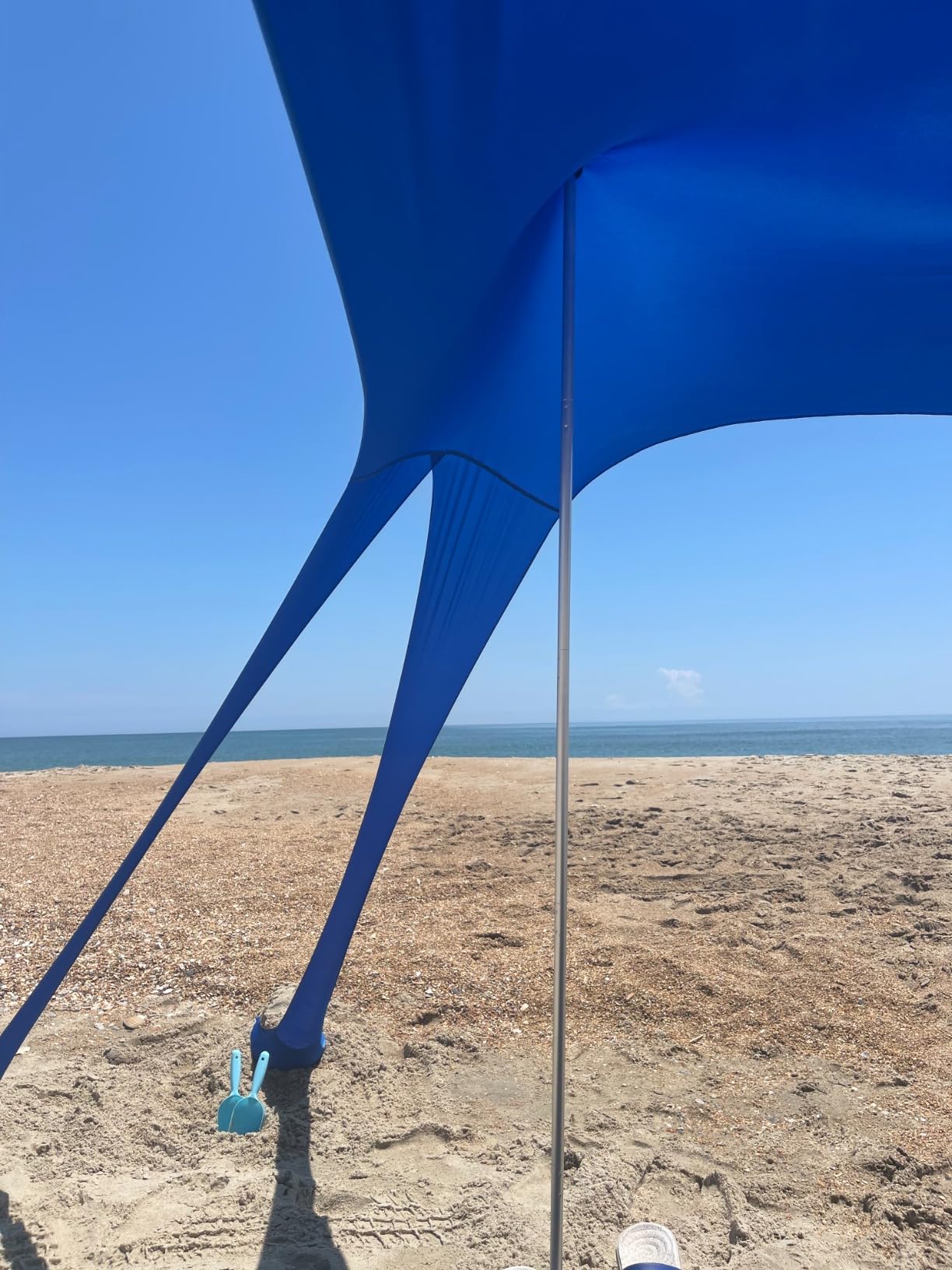 Vibemo Beach Tent, Beach Canopy Sun Shade with UPF50+ UV Protection, 10x10ft, Includes 8 Sandbags, Sand Shovel, Ground Pegs & 4 Stability Poles, Pop Up Sun Shelter for Camping, Picnics, Backyard Fun customer photo 2