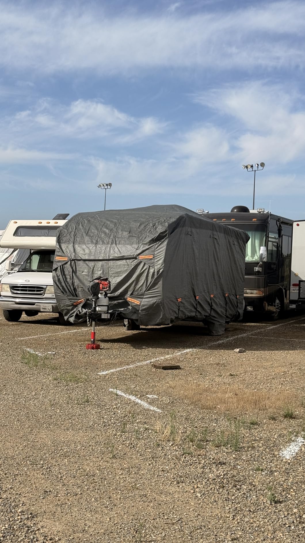 RV Cover for 24-27 ft Travel Trailers, 7 Layers Heavy Duty Camper Cover, Weatherproof & UV Resistant Motorhome Trailer Cover with Gutter & Tongue Jack Covers customer photo 1
