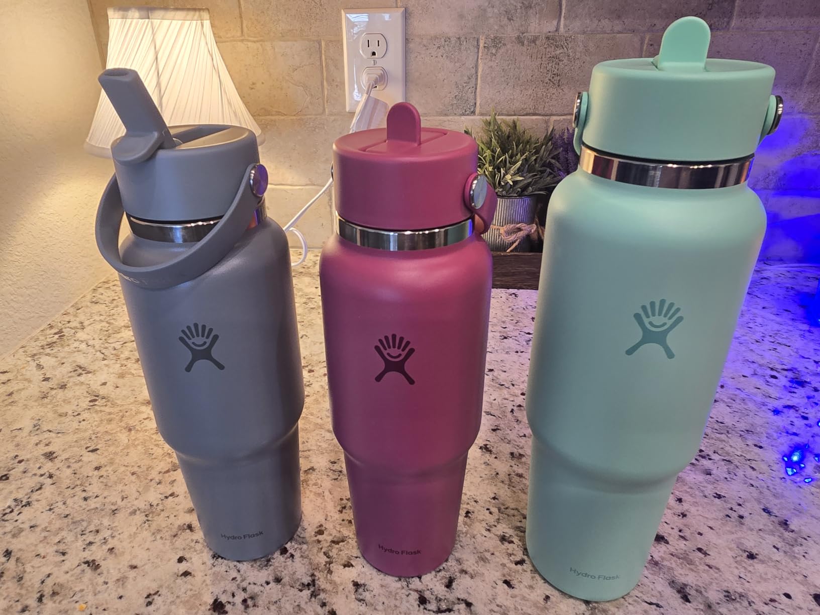 Hydro Flask Travel Water Bottle - Insulated Stainless Steel - Wide Straw Lid, Non Spill, Leakproof in 32 Oz Indigo Blue customer photo 1