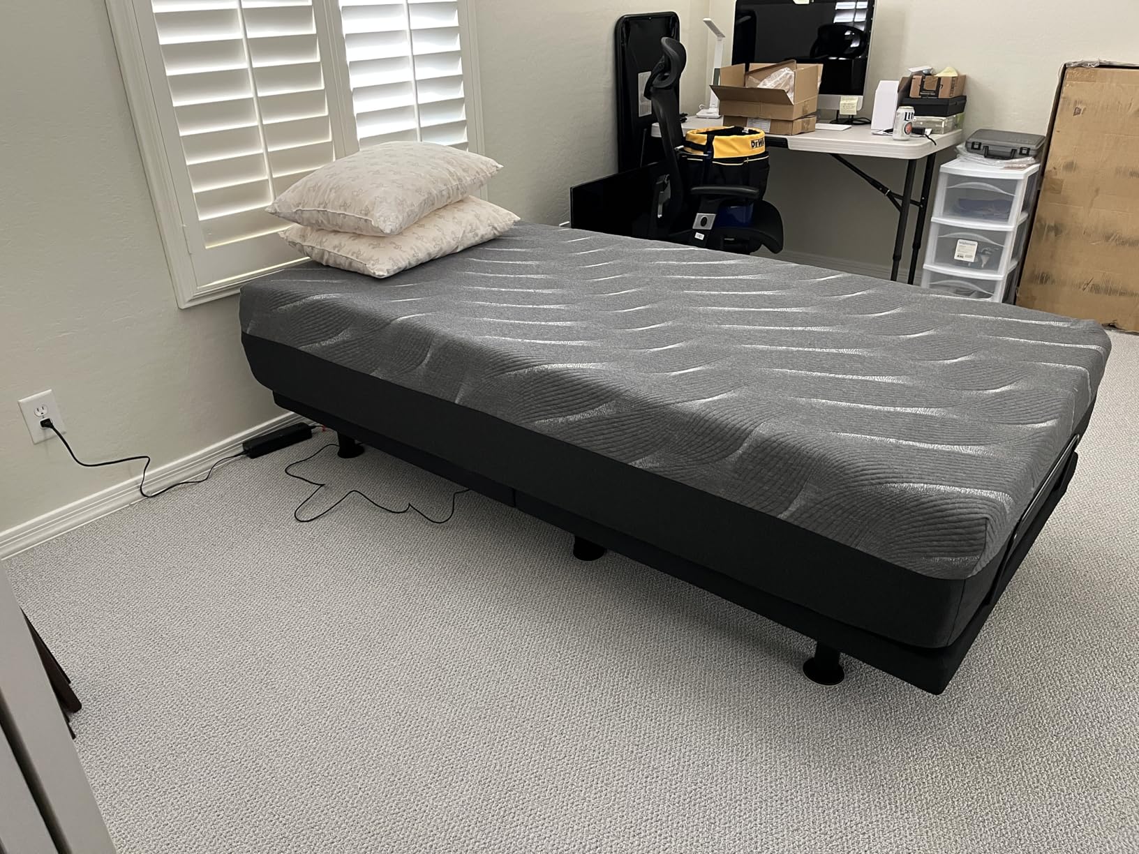 Sven & Son Classic Adjustable Bed Base, Head and Foot Lift, Massage, Under-Bed Lights, USB, Gel Memory, Zero Gravity Smart Frame - Full + 14 inch Hybrid Spring Matt (Medium Soft) customer photo 1