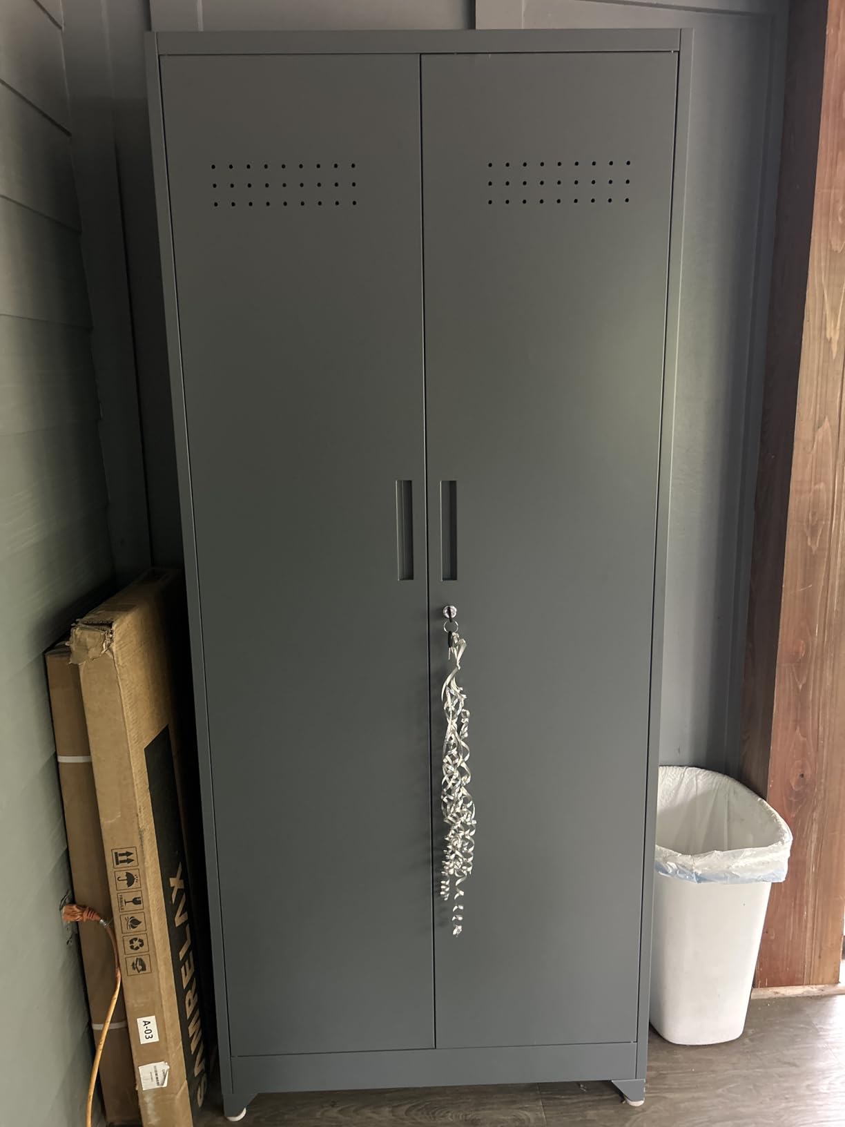 Steel Wall Cabinet, Heavy Duty Hanging Garage Storage Cabinet with Adjustable Shelf & Locking Doors, Wall Mounted Metal Garage Cabinet for Workshop, Utility Room, Shed, Black/Grey customer photo 1
