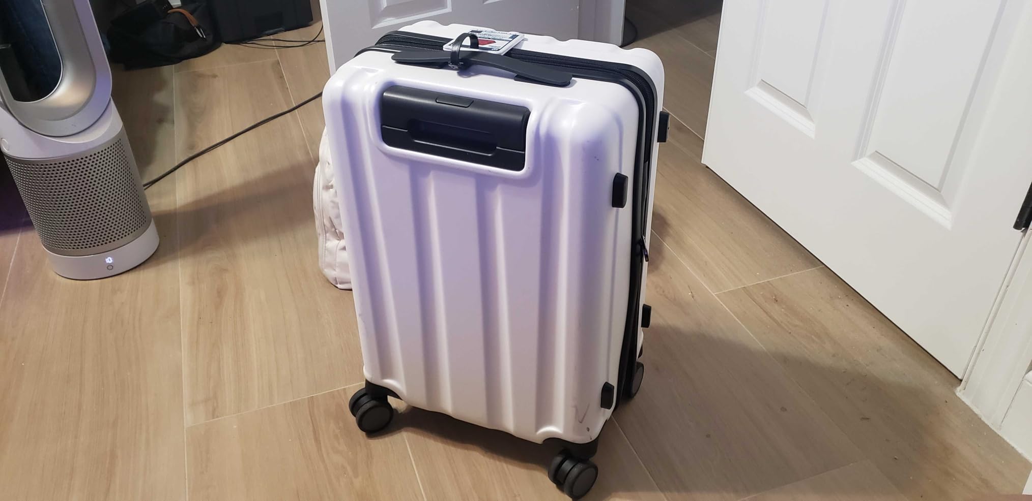 Hardside Expandable Carry On Luggage with Spinner Wheels & Built-in TSA Lock, Durable Suitcase Rolling Luggage with USB Port, Carry-On 20-Inch, Lake Blue customer photo 1