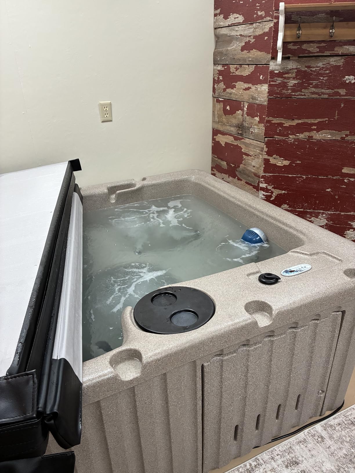 Aqualife Current 4-Adult Outdoor Hot Tub, Uses Standard Outlet, 14 Hydrotherapy Jets, Underwater Led Lighting, Cover Included customer photo 2