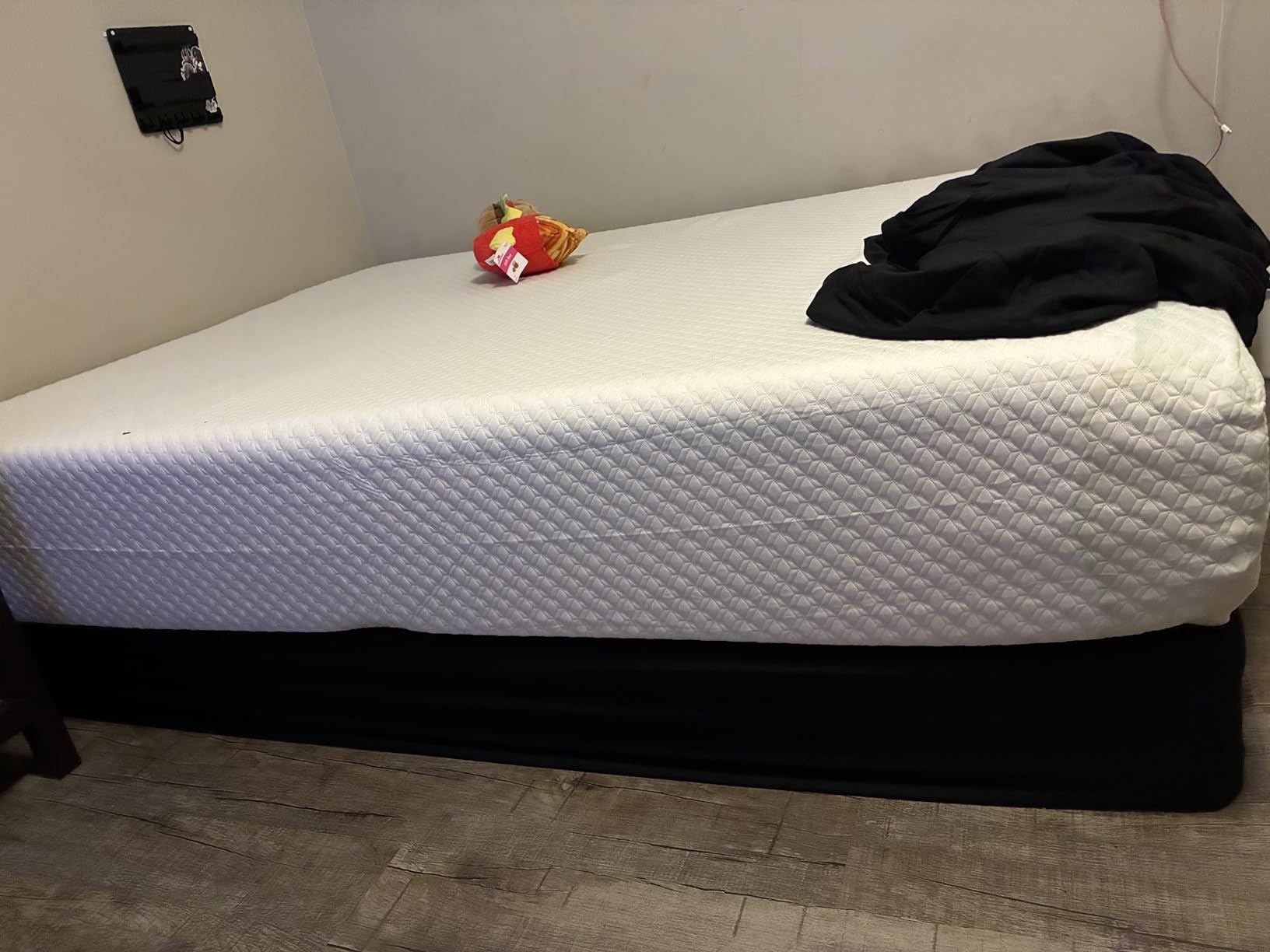 Neo Sleep 12 Inch Queen Cooling Gel Memory Foam Mattress, Medium Feel Comfort & Support with Pressure Relief, Breathable Memory Foam, CertiPUR-US Certified, Mattress in a Box (Queen, 12 in) customer photo 2
