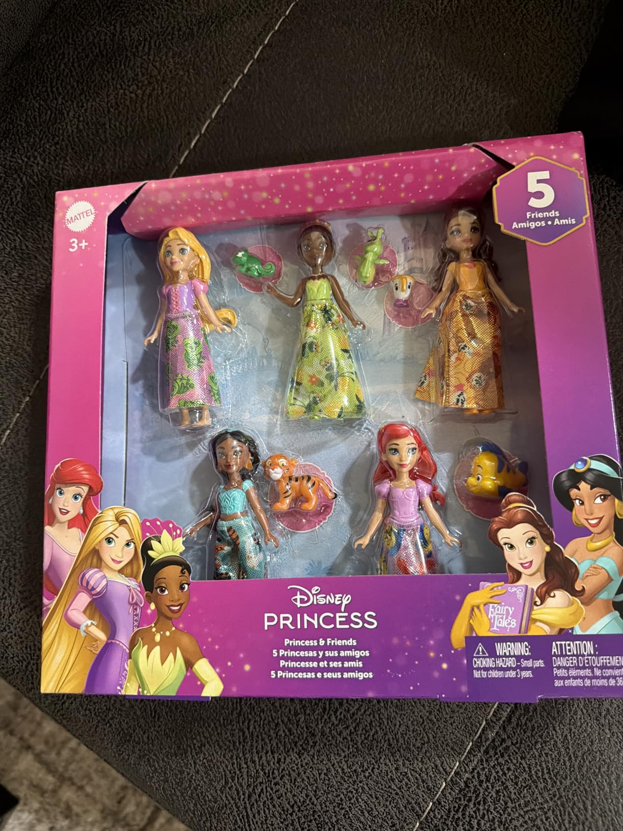 Mattel Disney Princess & Friends Set with 5 Posable Small Dolls in Removable Skirts or Pants & 5 Friend Figures, Inspired by the Disney Movies customer photo 1