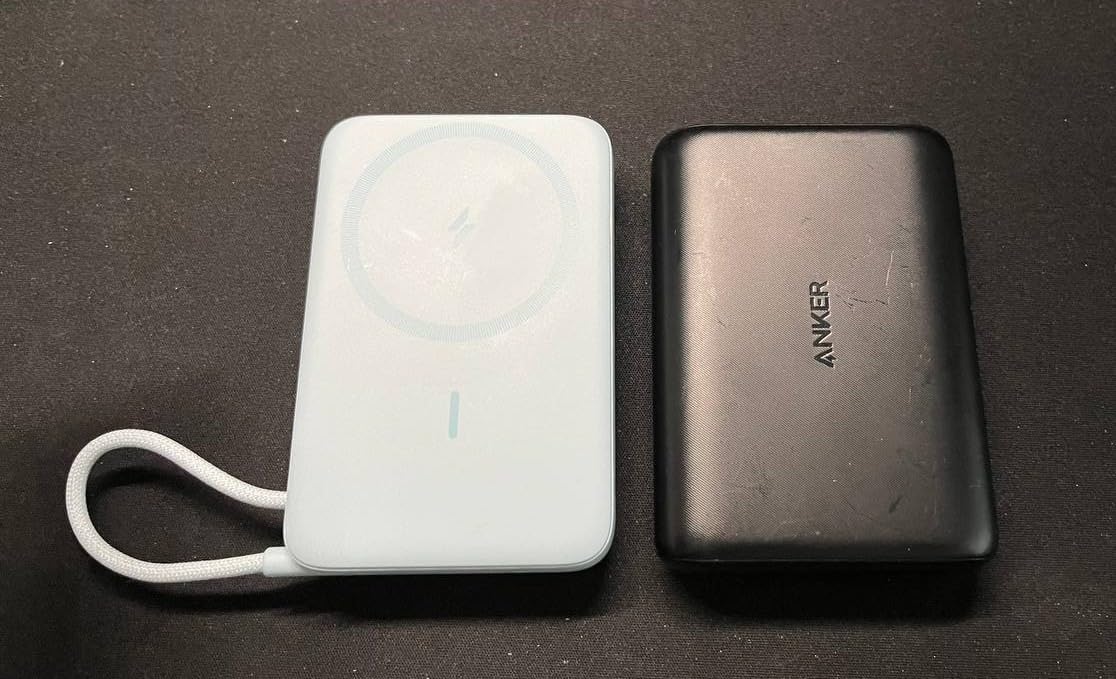 Anker Zolo Magnetic Power Bank, 10,000mAh Wireless Portable Charger with 30W Max Fast Charging, Battery Pack with Built-in USB-C Cable and Adjustable Stand, for iPhone 17/16/15 Series, AirPods customer photo 1
