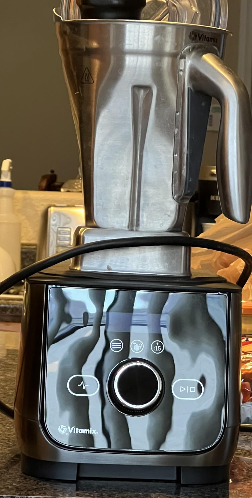 Vitamix Ascent X4 Blender with Five Blending Programs, Self-Cleaning Program, 48 Oz Container, Polar White customer photo 1