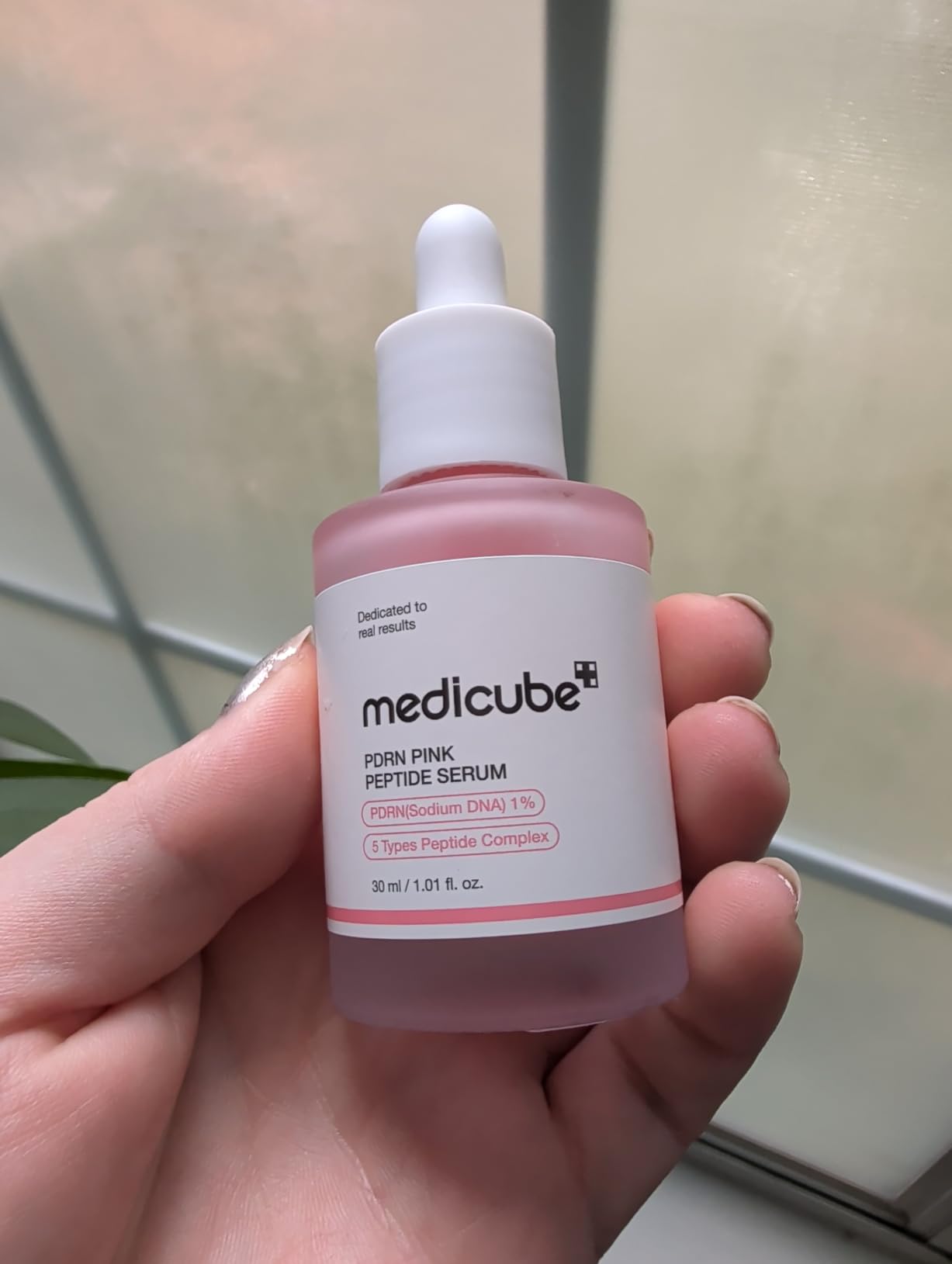 medicube PDRN Pink Peptide Serum with Salmon DNA | Pink Glow Serum with Peptides & Niacinamide for Hydration & Firm-Looking Skin | Uneven Tone Care | Korean Skincare customer photo 1