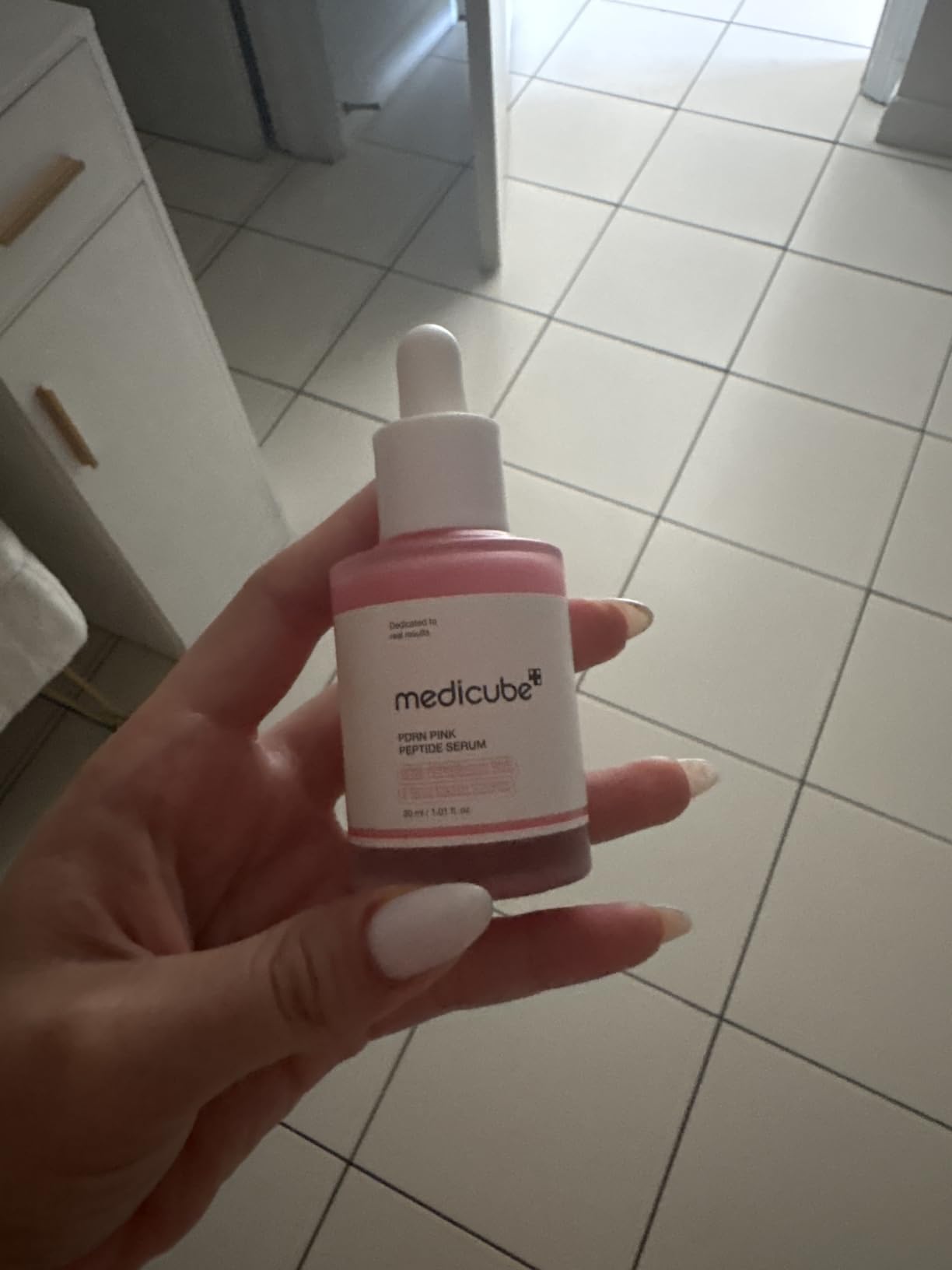medicube PDRN Pink Peptide Serum with Salmon DNA | Pink Glow Serum with Peptides & Niacinamide for Hydration & Firm-Looking Skin | Uneven Tone Care | Korean Skincare customer photo 2
