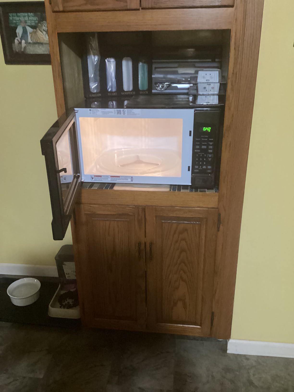 GE Countertop Microwave Oven, 1,200-watt Capacity, 2.0 Cubic Ft., 8 Auto Setting Cooking Settings, Child-Lock Technology, Kitchen Essentials for the Countertop, Dorm Room or Apartment, Stainless Steel customer photo 1