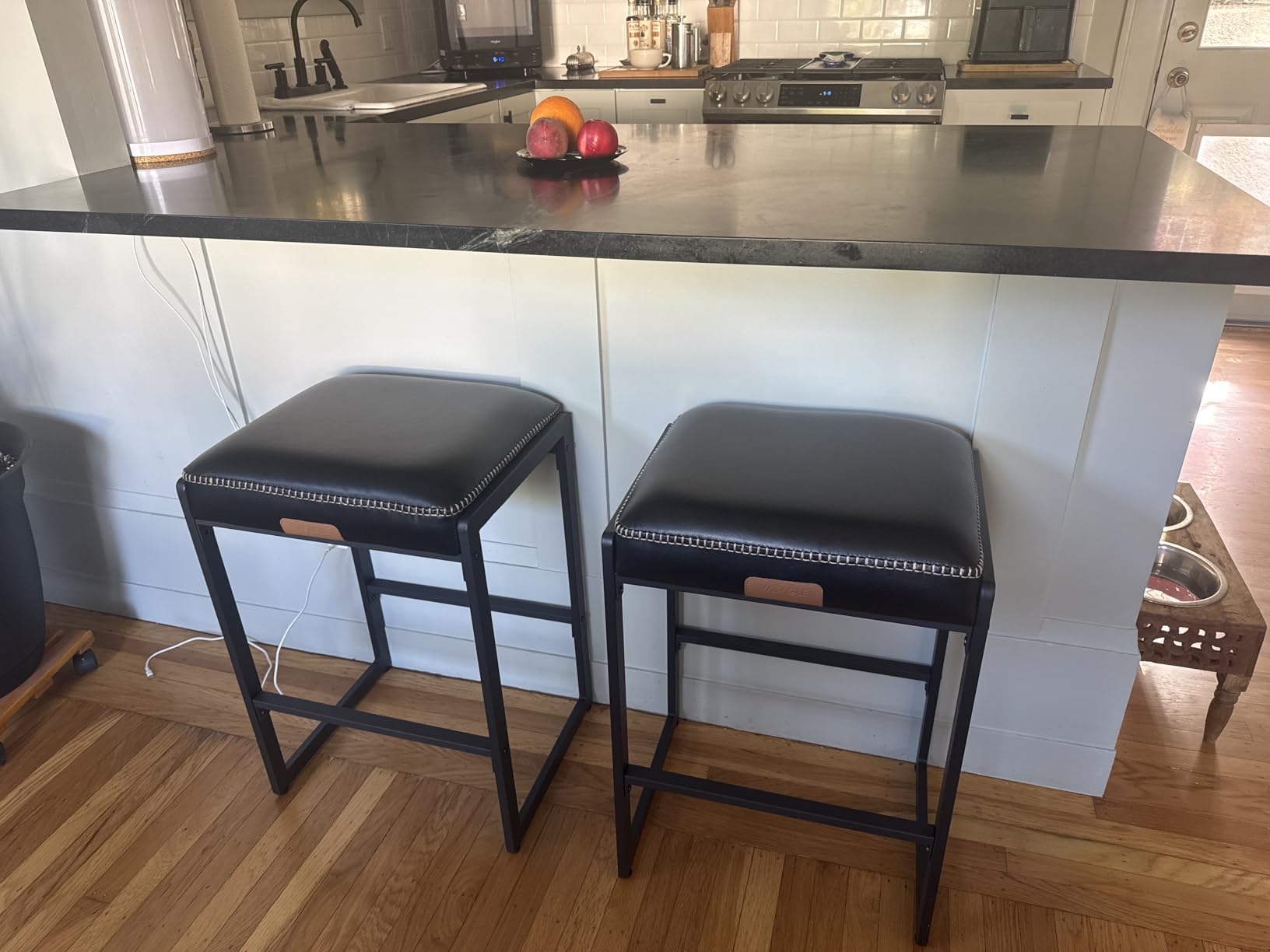 VASAGLE EKHO Collection - Bar Stools Set of 4, Counter Height Bar Stools, Synthetic Leather with Stitching, Mid-Century Modern Counter Stools, 26-Inch Tall, Caramel Brown customer photo 2