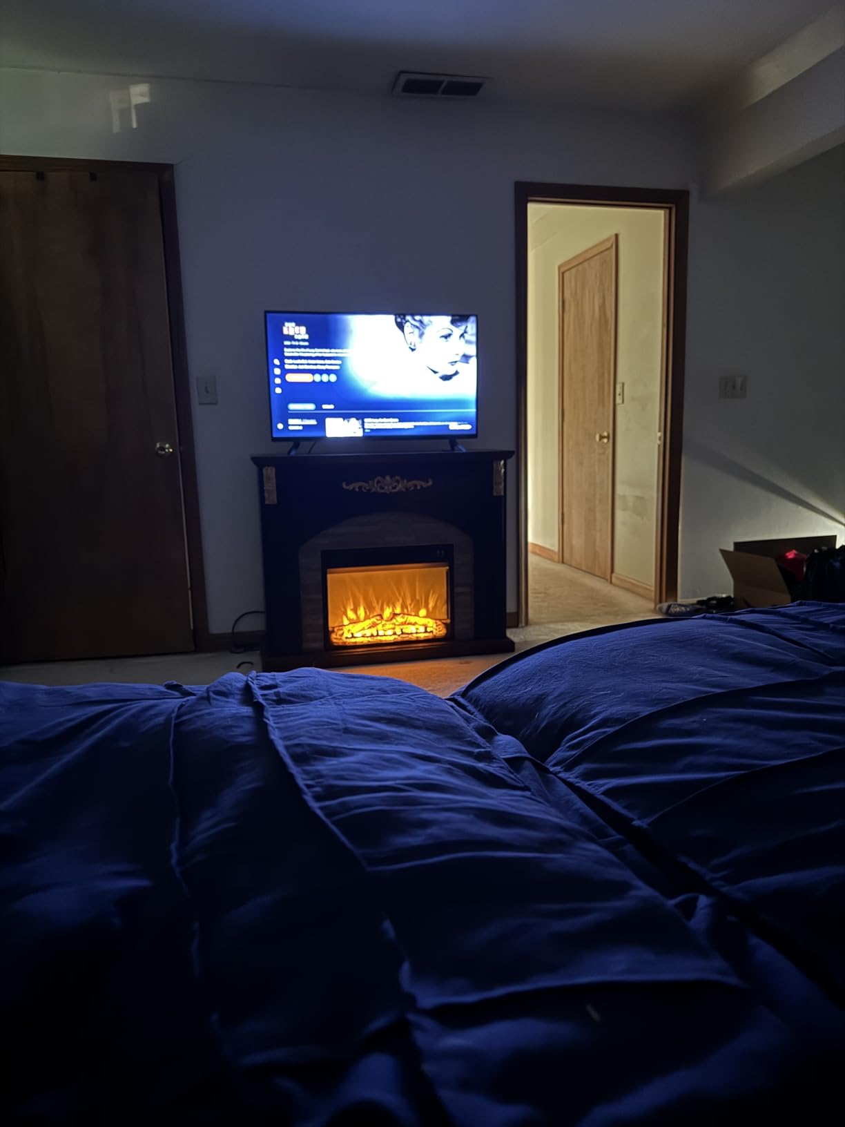 44Inch Electric Fireplace with Mantel, Farmhouse TV Stand with Electric Fire Place Heater, Stacked Stone Surround,White Firebox with 23