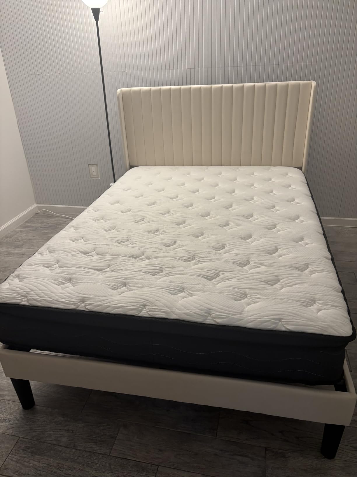 SHA CERLIN Queen Size Velvet Bed Frame with Vertical Channel Tufted Wingback Headboard, Upholstered Platform Bed with Wood Slats, No Box Spring Needed, Easy Assembly, Grey customer photo 2