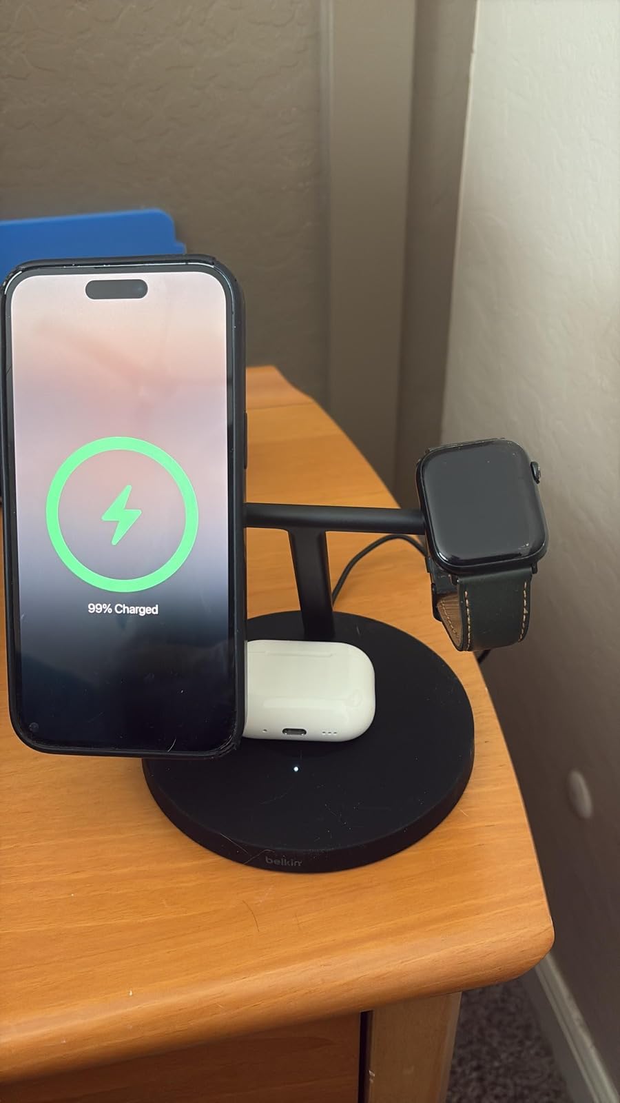 Belkin MagSafe-Compatible iPhone Charger, 3-in-1 Wireless Charging Station, Qi2-Certified 15W Wireless Charge for Apple iPhone 17 Series, Apple Watch, AirPods w/Non-Slip Base, 40W Included - Black customer photo 1