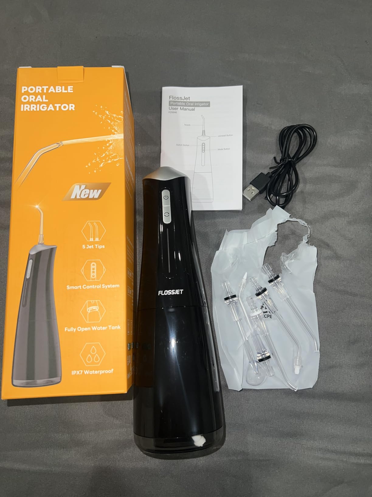 FlossJet Water Dental Flosser Cordless Oral Irrigator with 300ml 5 Tips 4 Modes USBCharger Portable Travle Irrigation Cleaner IPX7 Electric Irrigador Dental for Teeth Cleaning (Black) customer photo 1