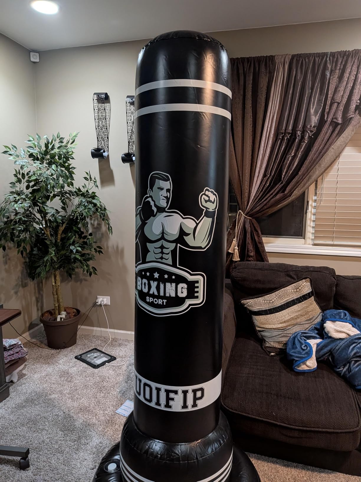 Freestanding Punching Bag for Adults, 70'' Boxing Bag with Stand Kicking Bag Heavy Bag with Boxing Gloves and Electric Air Pump, Women Men Kickboxing Bags for Beginners Training MMA Muay Thai Fitness customer photo 1
