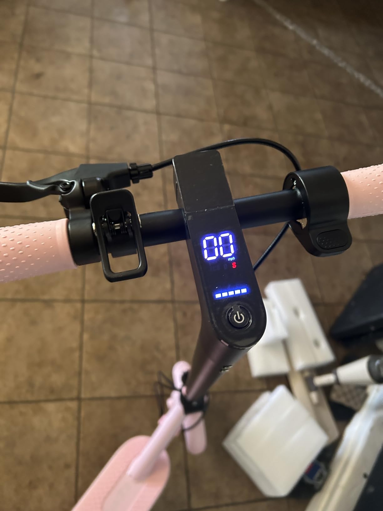 Sigravy Electric Scooter for Adults, Foldable Commuter E Scooter for Teens, 350W Motor, 19 MPH, Up to 21 Miles Range, 8.5