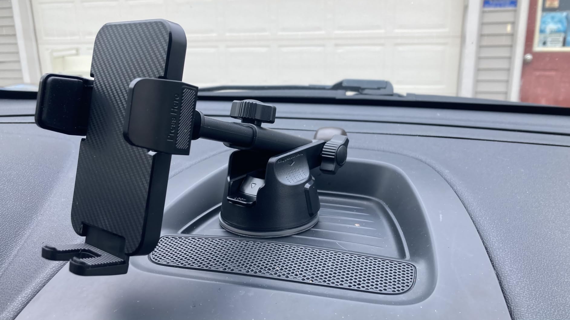 Qifutan Dash Mounted Holders Phone Holders for Your Car Phone Mount for Car Windshield Dashboard Air Vent Universal Desk Mounts Hands Free Automobile Cell Phone Holder customer photo 1