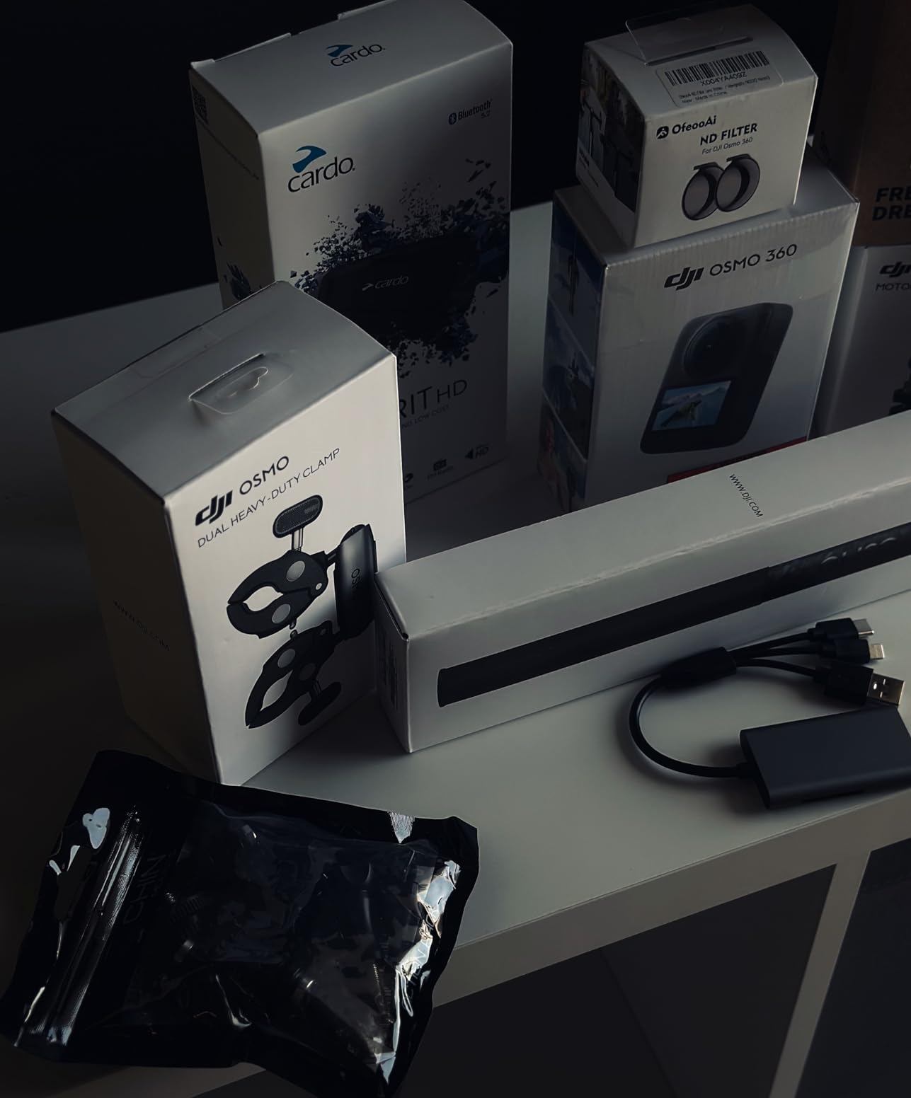 DJI Osmo 360 Camera Adventure Combo, Waterproof 360° Action Camera with 1-Inch 360° Imaging, Extended Battery Life with 3 Batteries, Native 8K 360° Video, 105GB Built-in Storage customer photo 2
