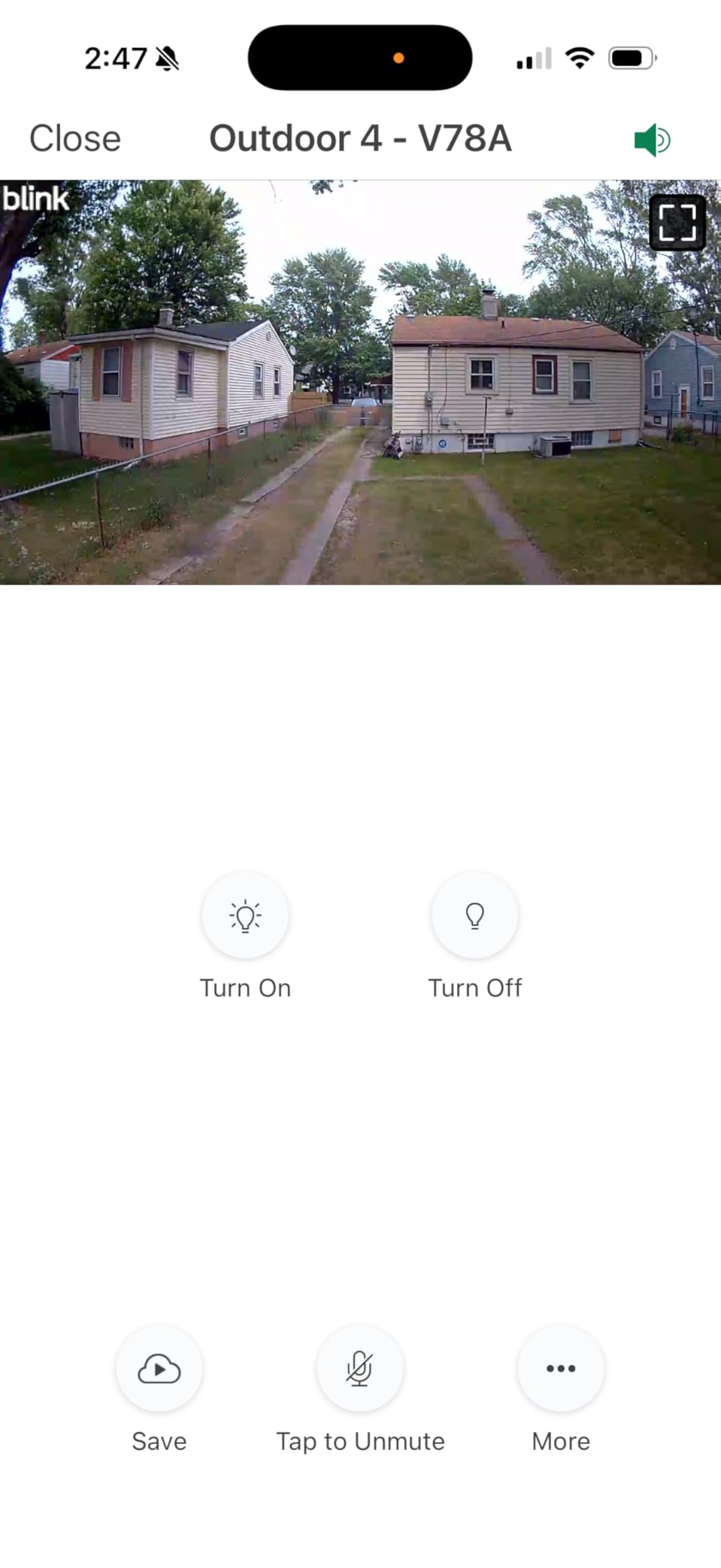 Blink Outdoor 4 Floodlight Camera - Wireless smart security camera, 700 lumens, two-year battery life, enhanced motion detection. Sync Module Core included (1 camera) customer photo 1