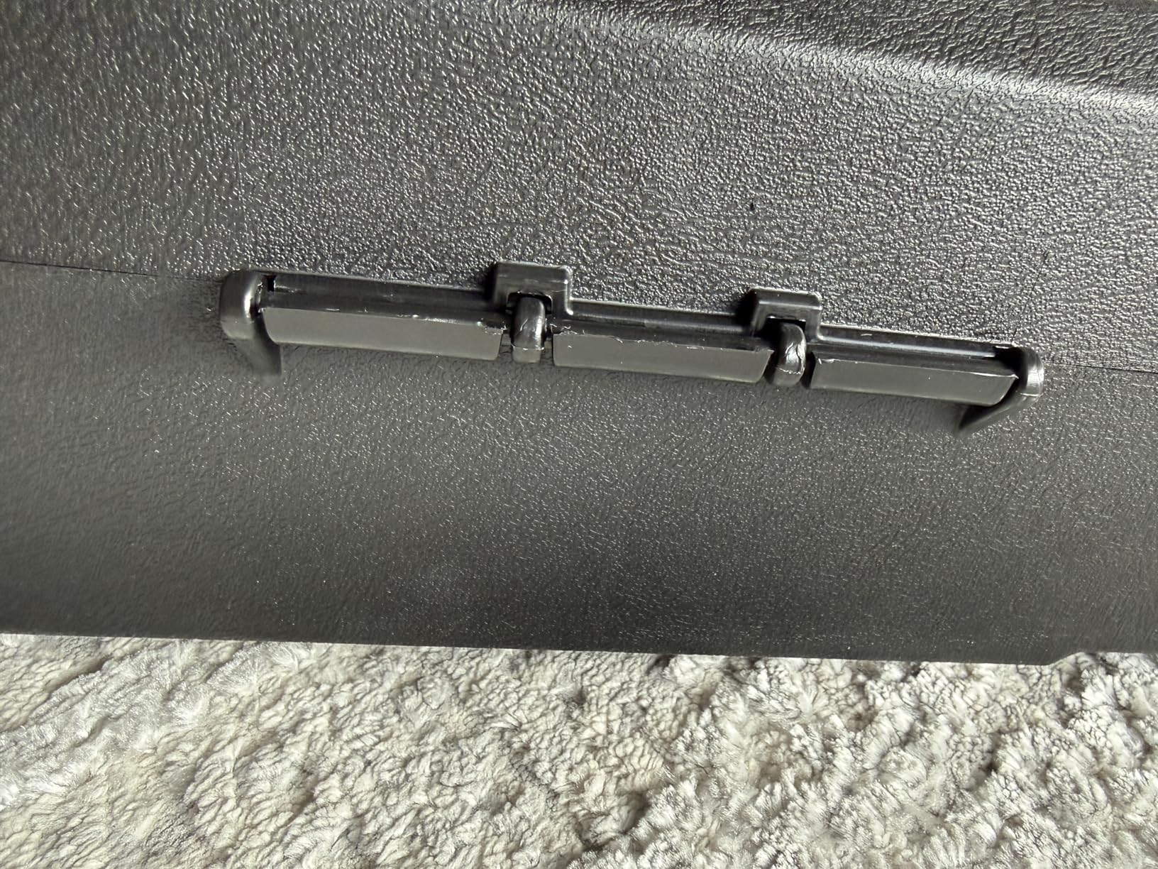 MTM BC34TD Takedown Recurve Bow Case, Lockable Storage, Airline Approved Hard Case, Holds 16 Arrows, Made in USA, Black customer photo 2