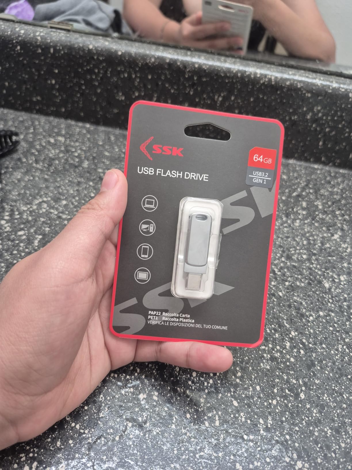 SSK 64GB Dual USB Flash Drive USB C Thumb Drive, up to 240 MB/s Type-C and USB-A 3.2 FlashDrive Memory Stick, Zinc Pendrive for iPhone 15/16Pro/Win/Android OTG with Water, Dust, and Drop Resistance customer photo 1