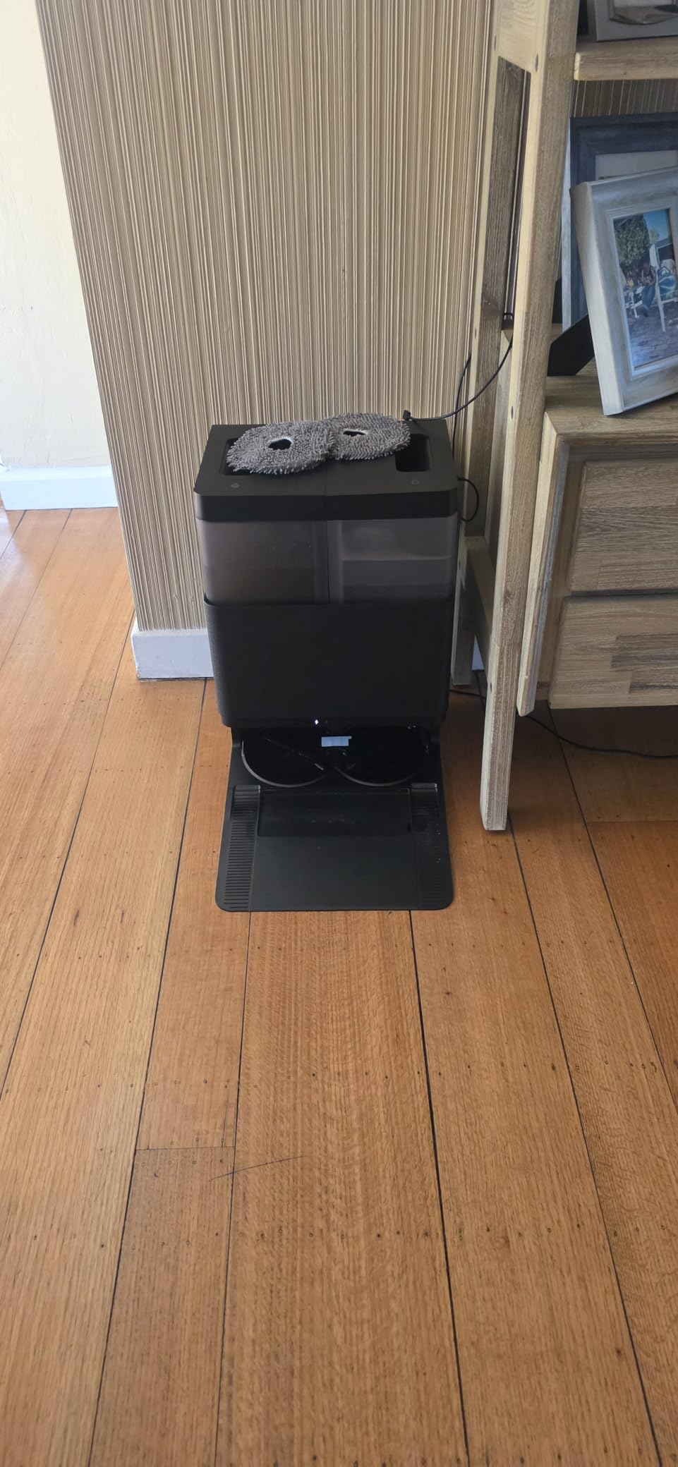 Roomba Plus 405 (G185) Combo Robot Vacuum & Mop with AutoWash Dock - Spinning Mop Pads, Self-Empties, Pad Washing & Drying, Self-Cleaning, Pad-Lift, LiDAR Navigation customer photo 1