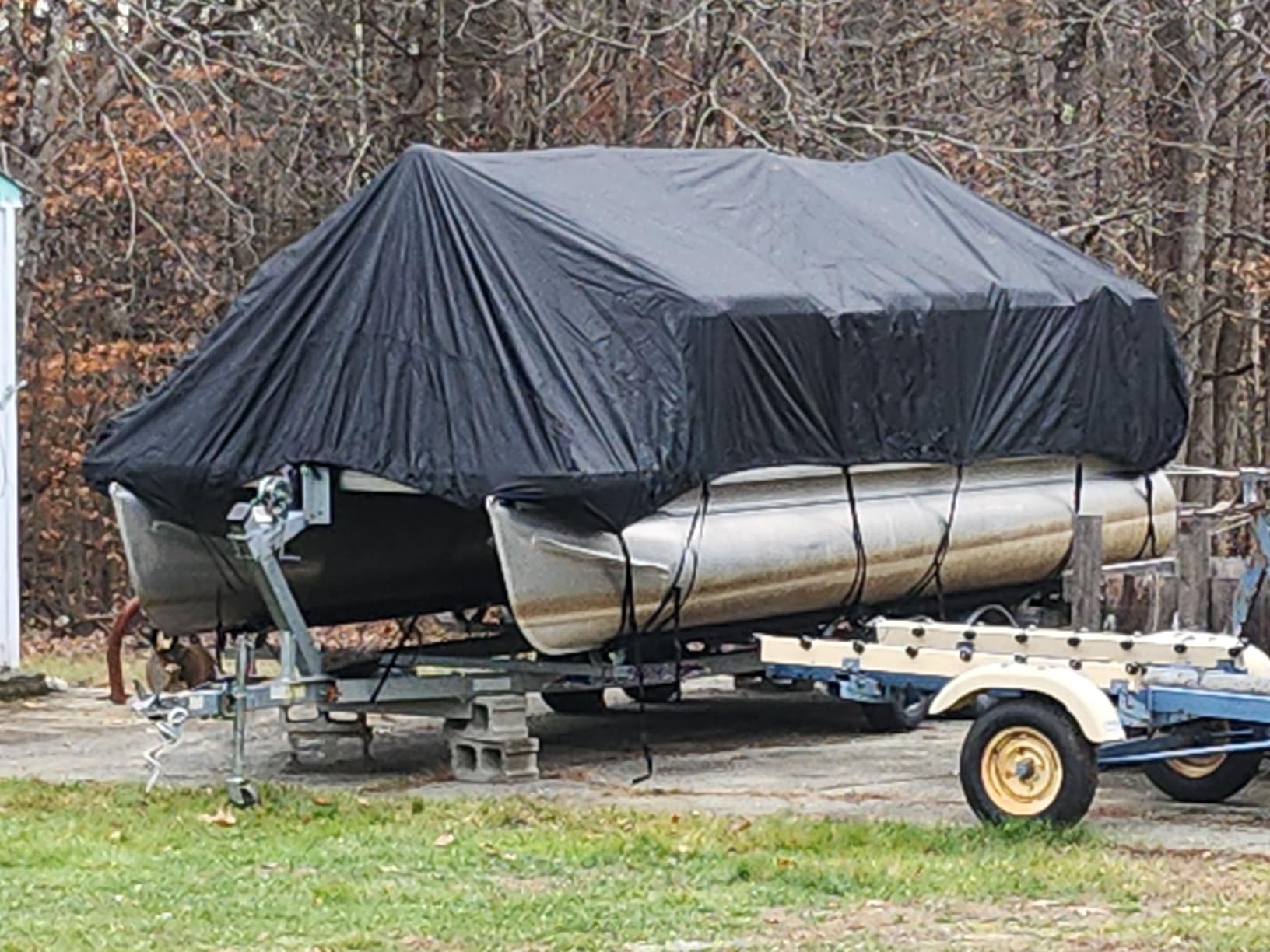 1200D Pontoon Boat Cover with Support Poles 2 Pack, Heavy Duty Pontoon Boat Cover, 21-24 ft Boat Cover for Pontoon with Motor Cover, Adjustable 16 Tie Down Straps, Gray customer photo 1