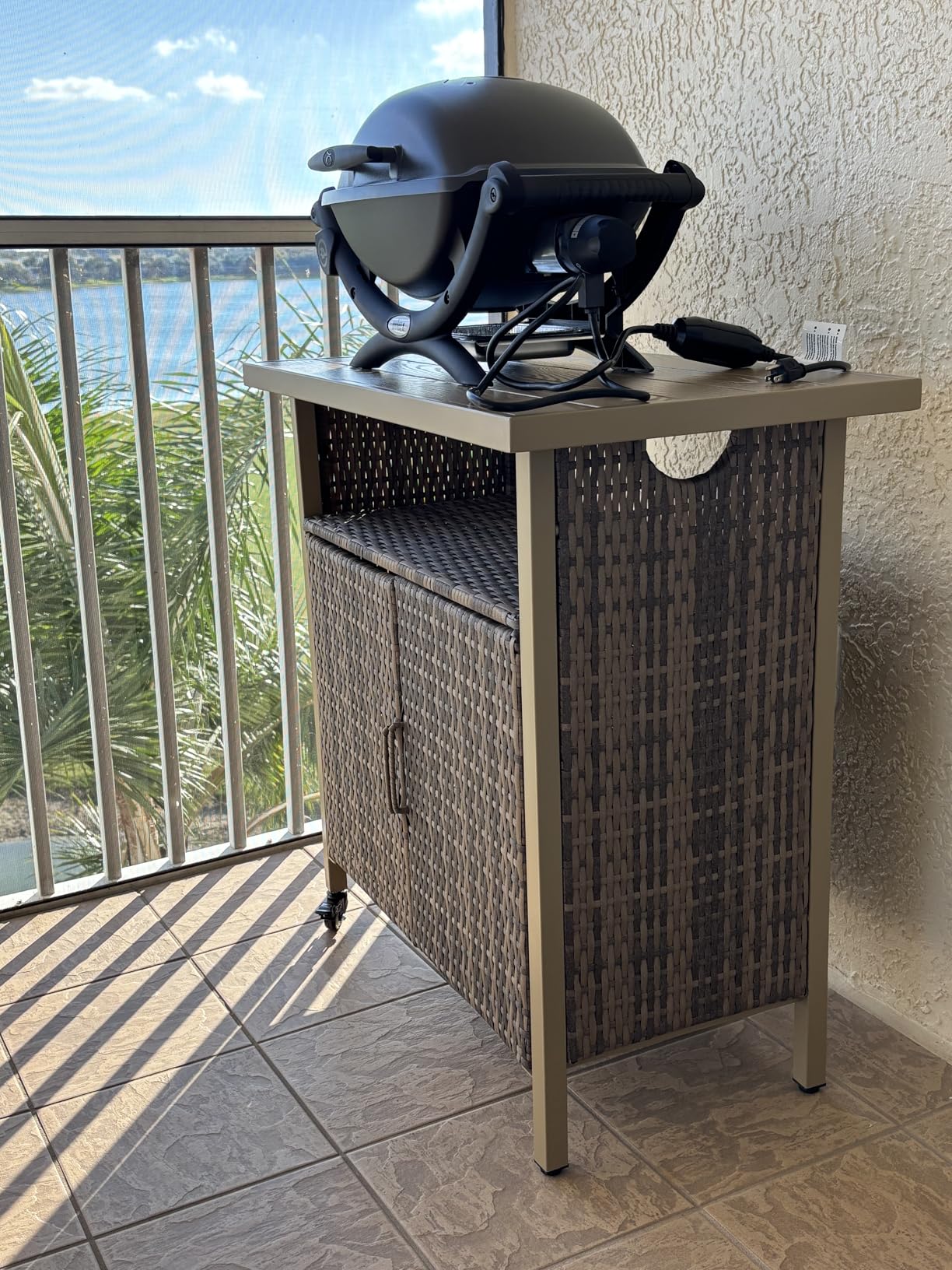 Wicker Outdoor Bar Cart with Ice Bucket, Patio Bar Table with 2 Ratten Doors Cabinet and Casters for Grill, Kitchen and Garden, Beige customer photo 2