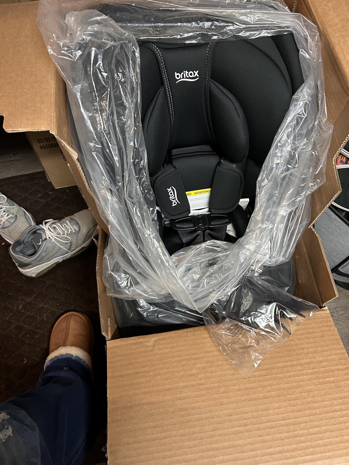 Britax Poplar S Convertible Car Seat, 2-in-1 Car Seat Extended Rear Facing, 17