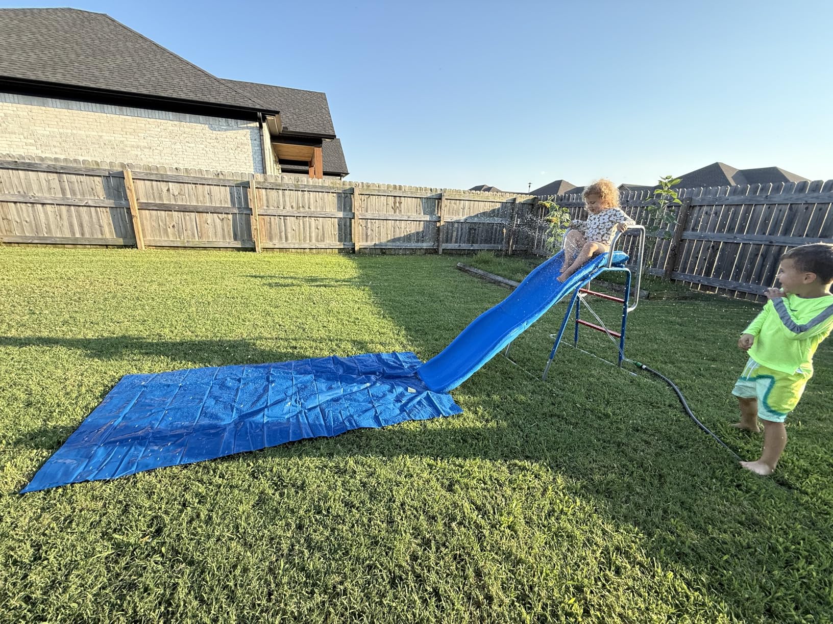 OHYEMO Water Slide for Kids Backyard, Outdoor Waterslide with 3-Zone Spray Sprinkler and Ground Tarp, Summer Water Game Toy for Backyard Water Fun Activities Play customer photo 2