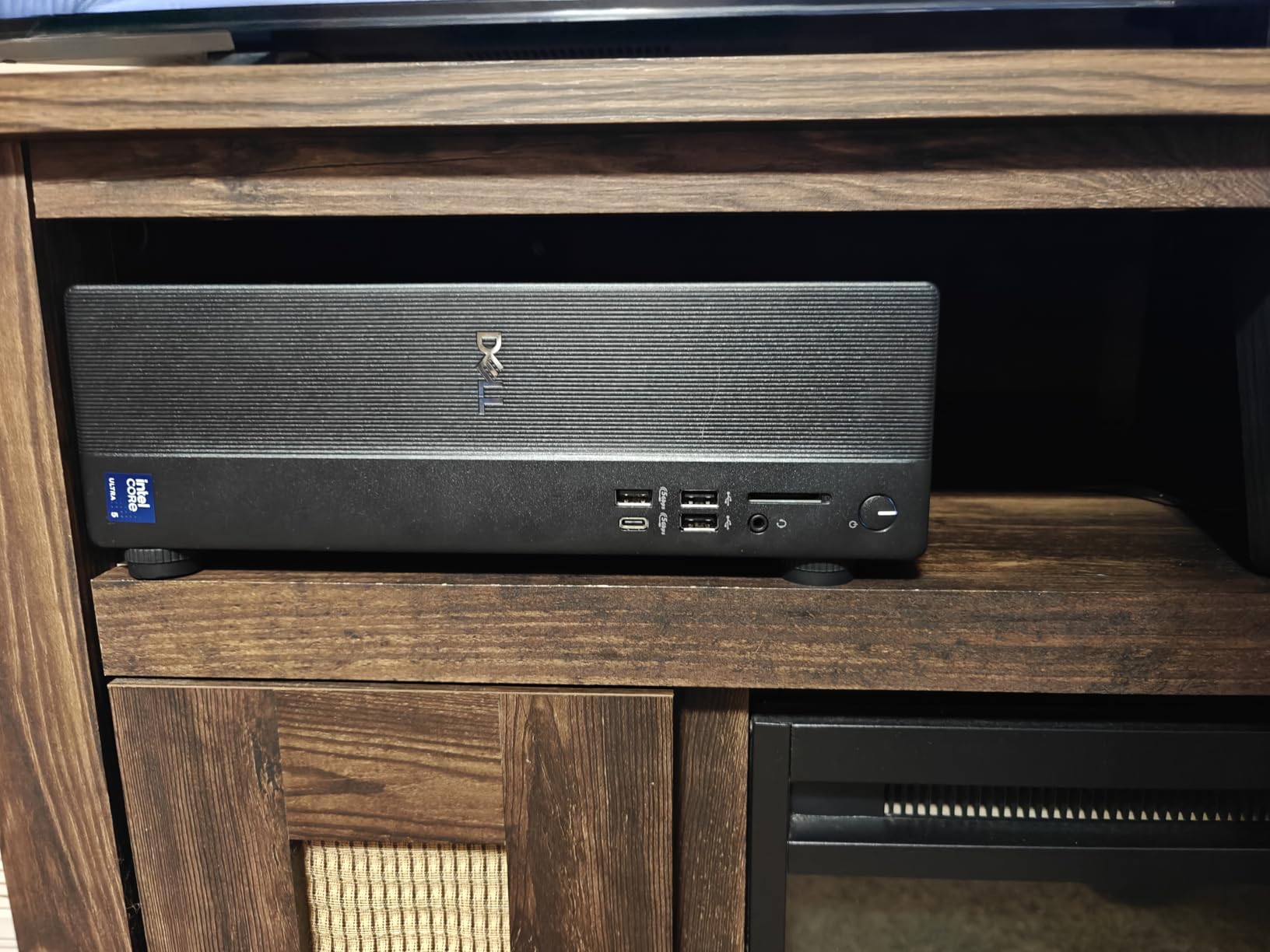 Dell Slim Desktop ECS1250 - Intel Core Ultra 5-225 Processor, UHD Graphics, 16GB Memory, 512GB M.2 SSD, Wired Keyboard and Mouse, Windows 11 Home, Onsite+Migrate Service customer photo 1