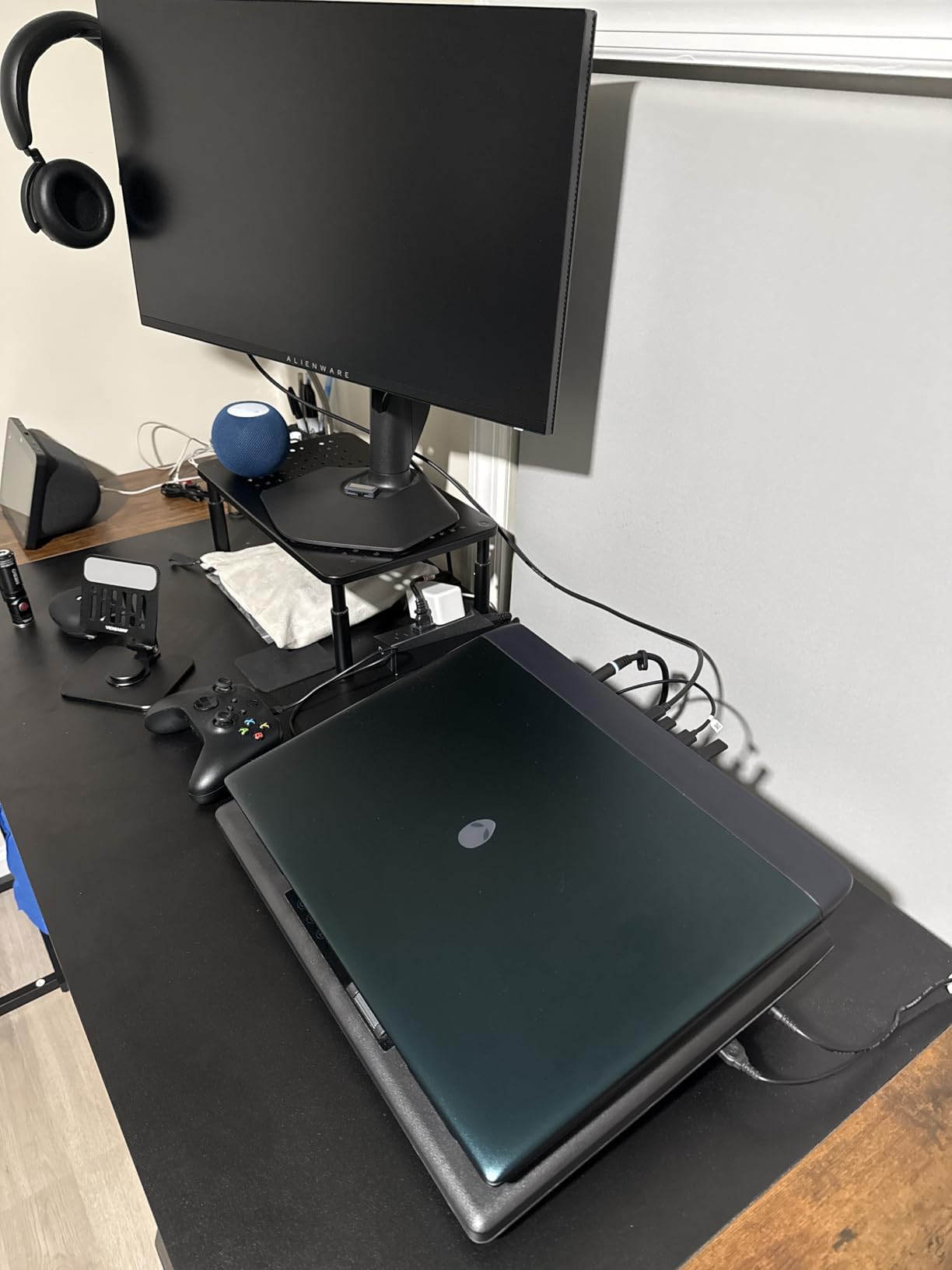 18 Area-51 Gaming Laptop AA18250-18.0