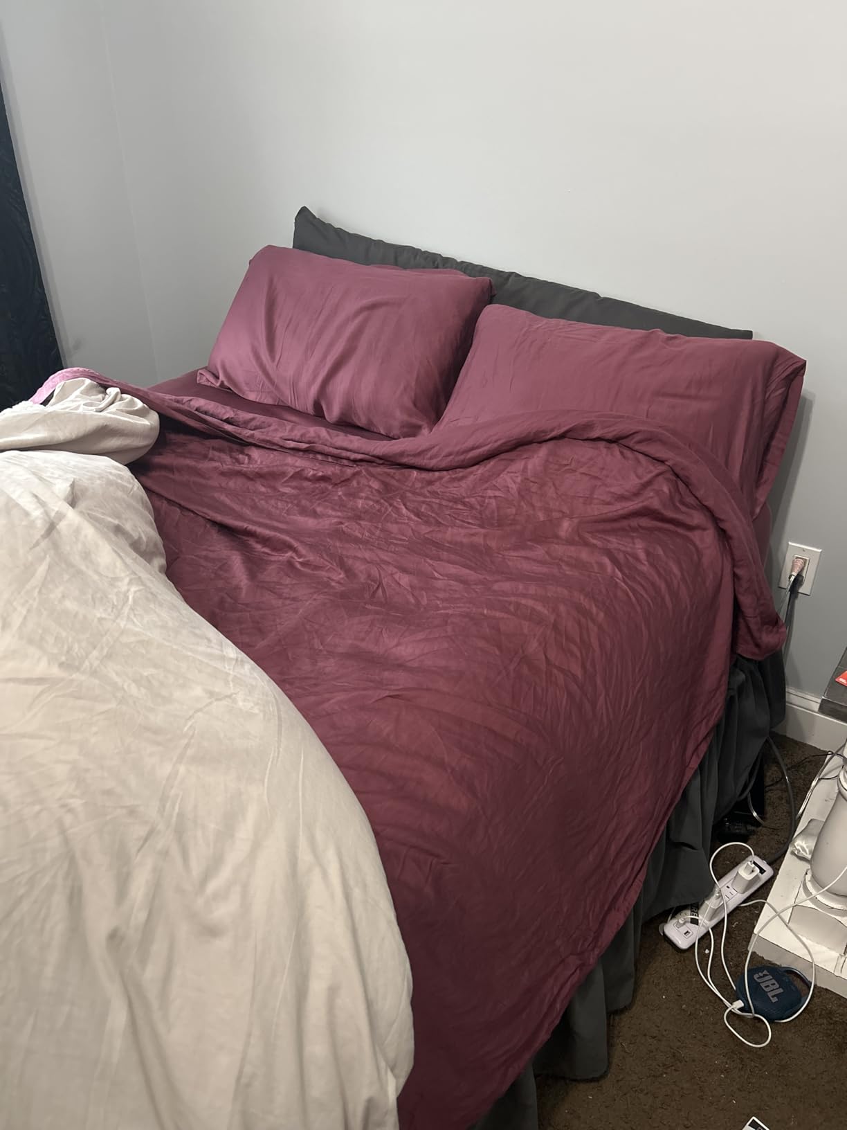 CASILVA Eucalyptus Sheets - Infused with Silver for Anti-Odor, Softer Than Silk Fibers, More Cooling Than Cotton - Perfect for Hot Sleepers & Sensitive Skin - 100% Tencel Lyocell - Queen Sheet Set customer photo 2